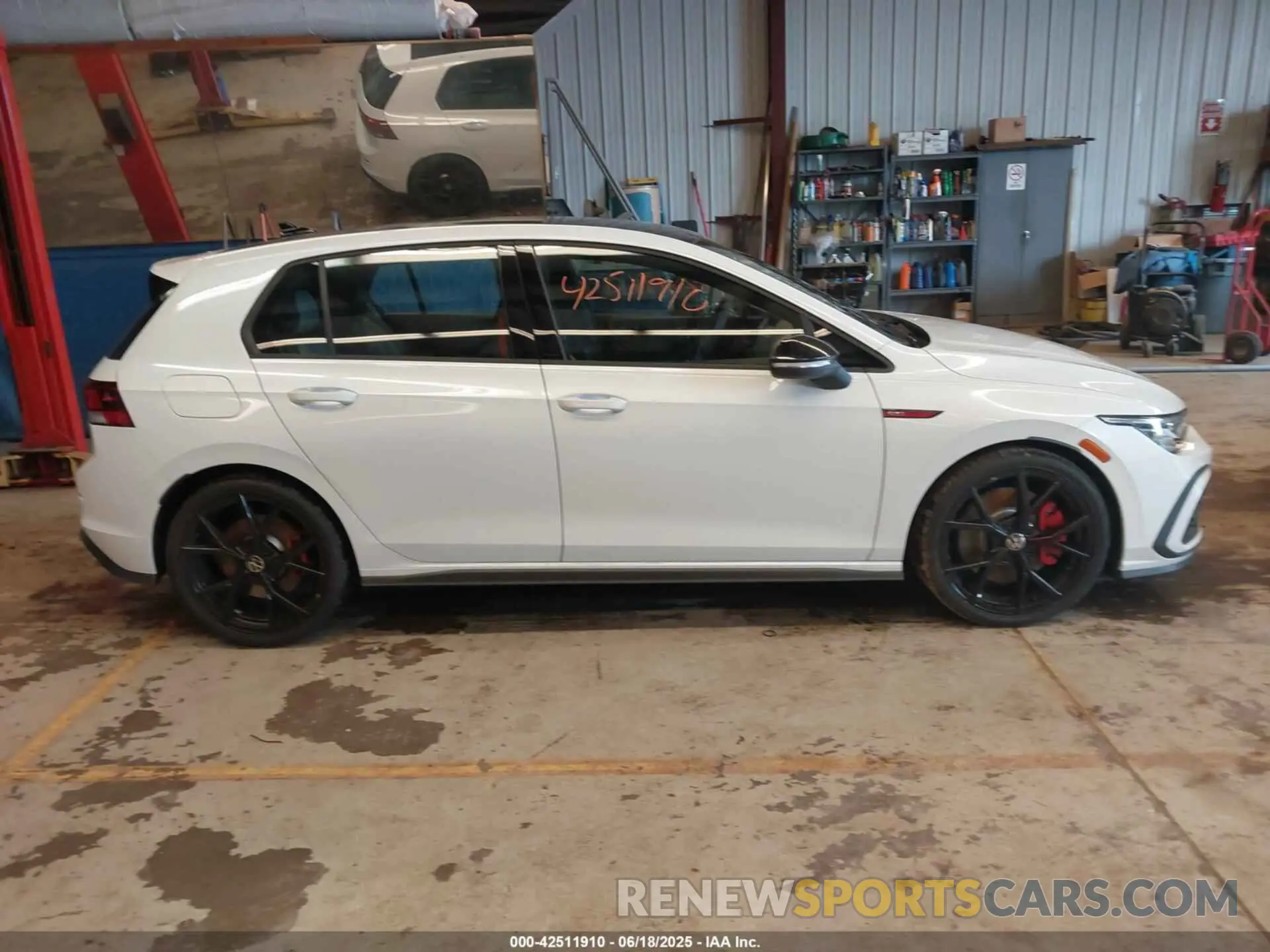 13 Photograph of a damaged car WVW2A7CD3RW215931 VOLKSWAGEN GOLF GTI 2024