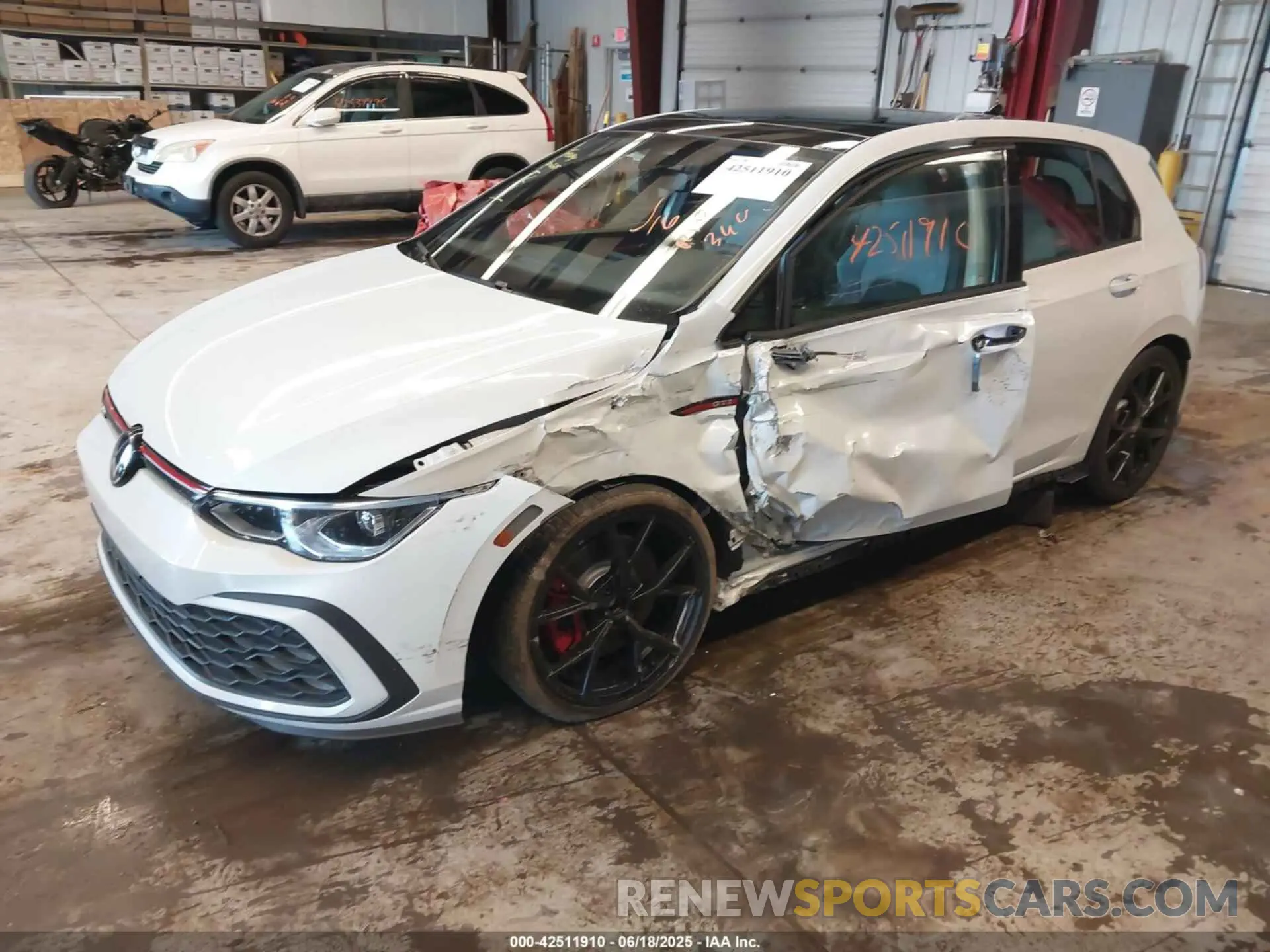 2 Photograph of a damaged car WVW2A7CD3RW215931 VOLKSWAGEN GOLF GTI 2024