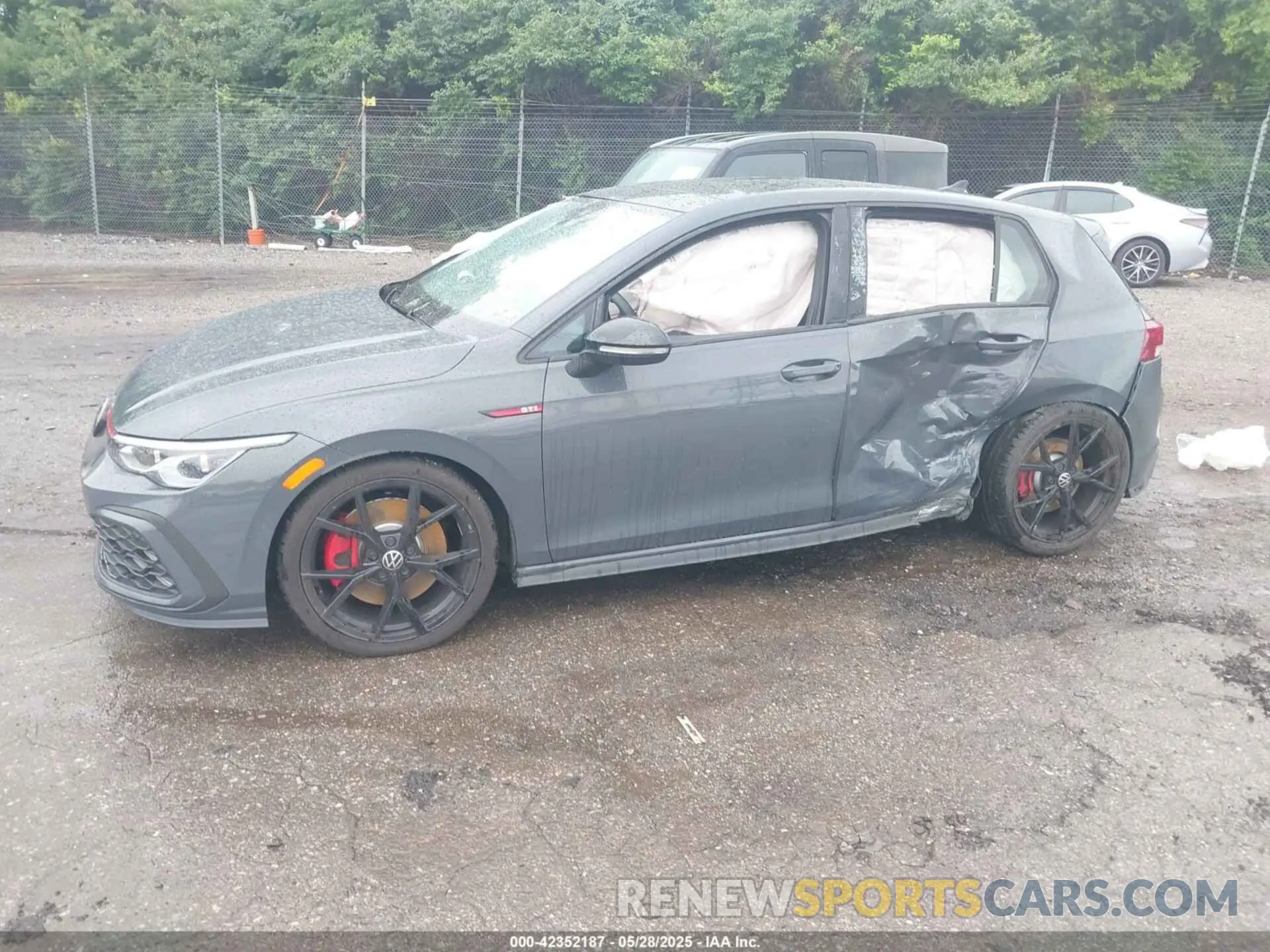 2 Photograph of a damaged car WVW2A7CD8RW232952 VOLKSWAGEN GOLF GTI 2024