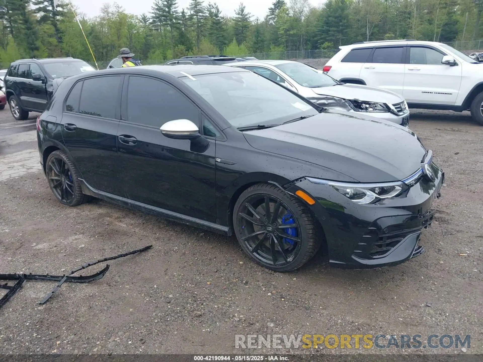 1 Photograph of a damaged car WVWFB7CD8RW225160 VOLKSWAGEN GOLF R 2024