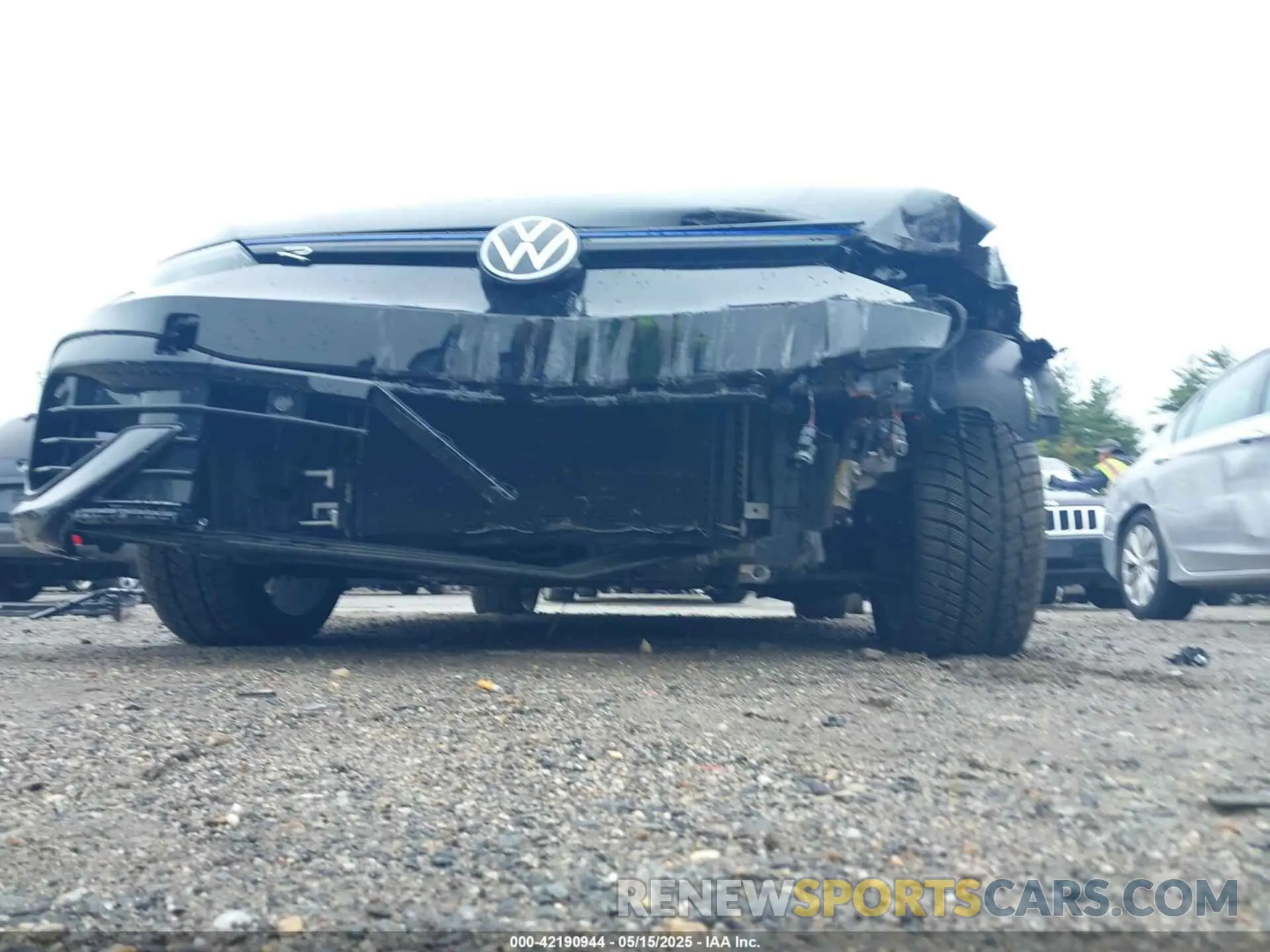 18 Photograph of a damaged car WVWFB7CD8RW225160 VOLKSWAGEN GOLF R 2024
