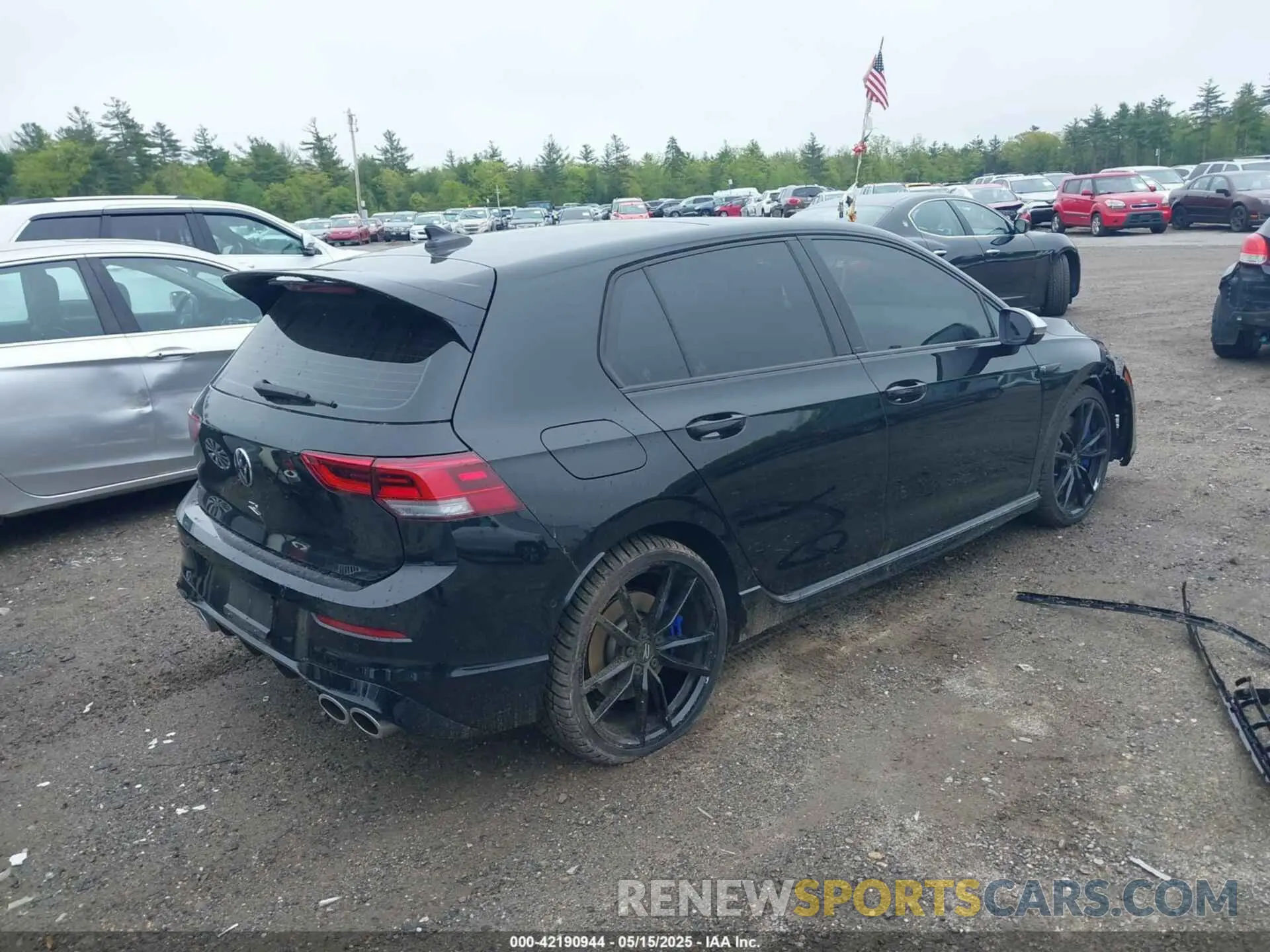 4 Photograph of a damaged car WVWFB7CD8RW225160 VOLKSWAGEN GOLF R 2024