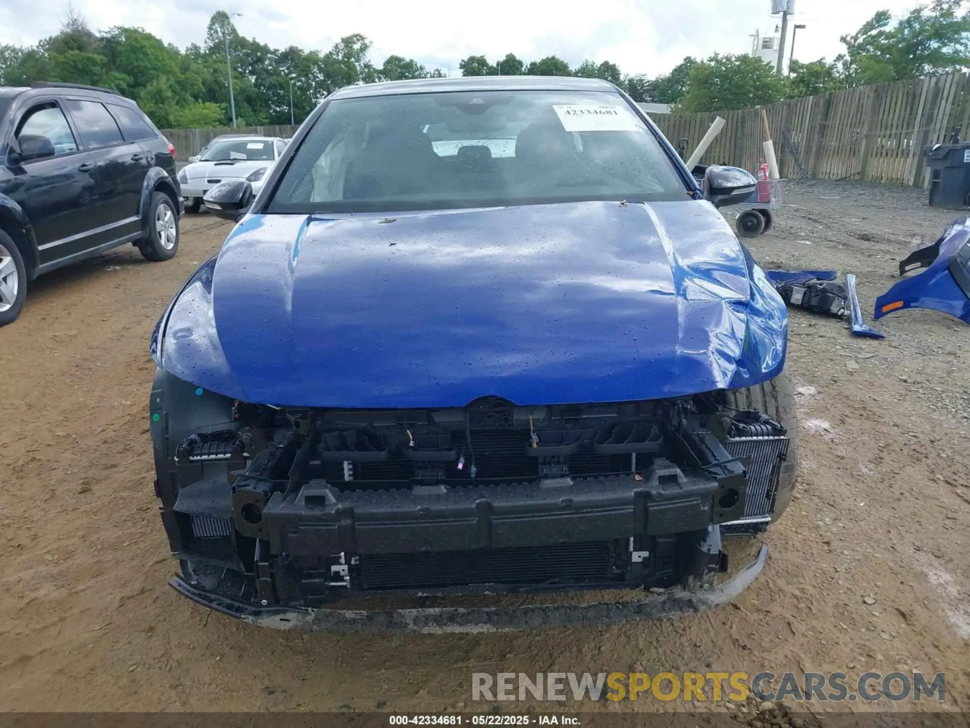 13 Photograph of a damaged car WVWJB7CD1SW207566 VOLKSWAGEN GOLF R 2025