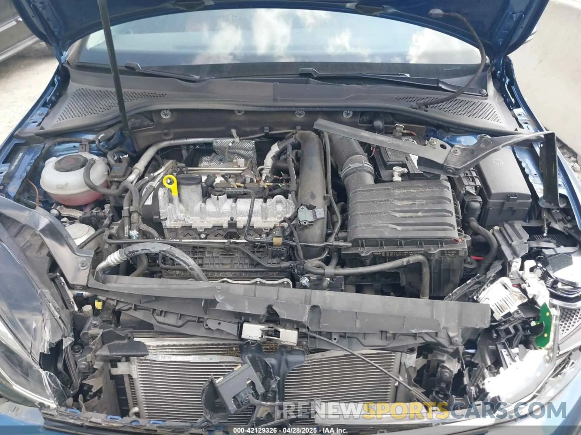 10 Photograph of a damaged car 3VWY57AU9KM510861 VOLKSWAGEN GOLF SPORTWAGEN 2019
