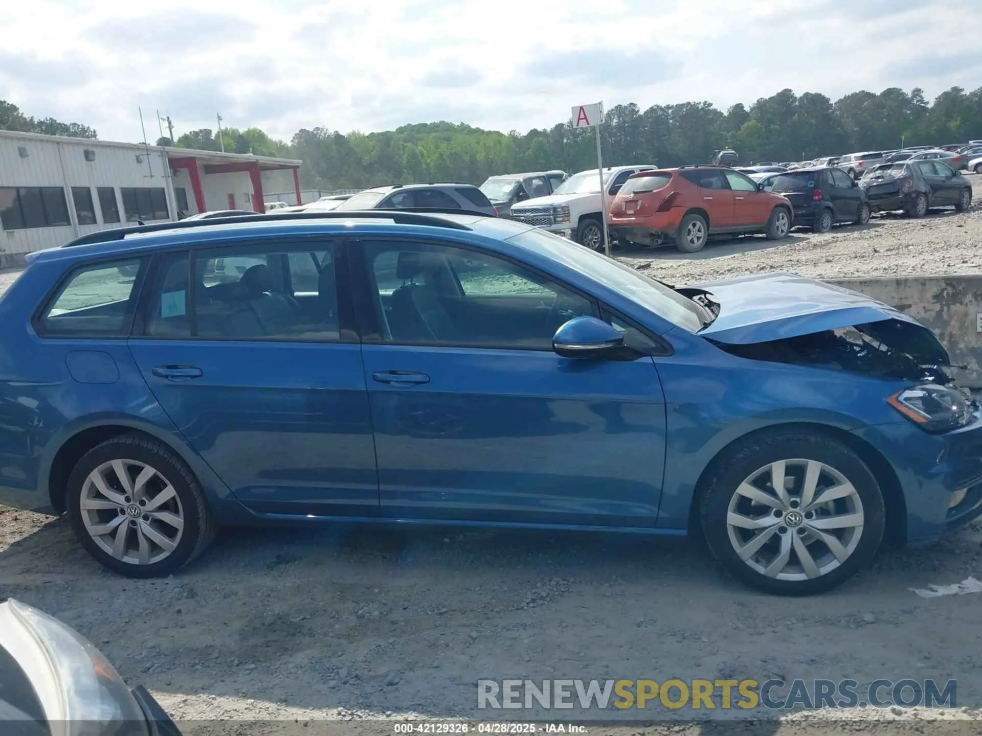 13 Photograph of a damaged car 3VWY57AU9KM510861 VOLKSWAGEN GOLF SPORTWAGEN 2019