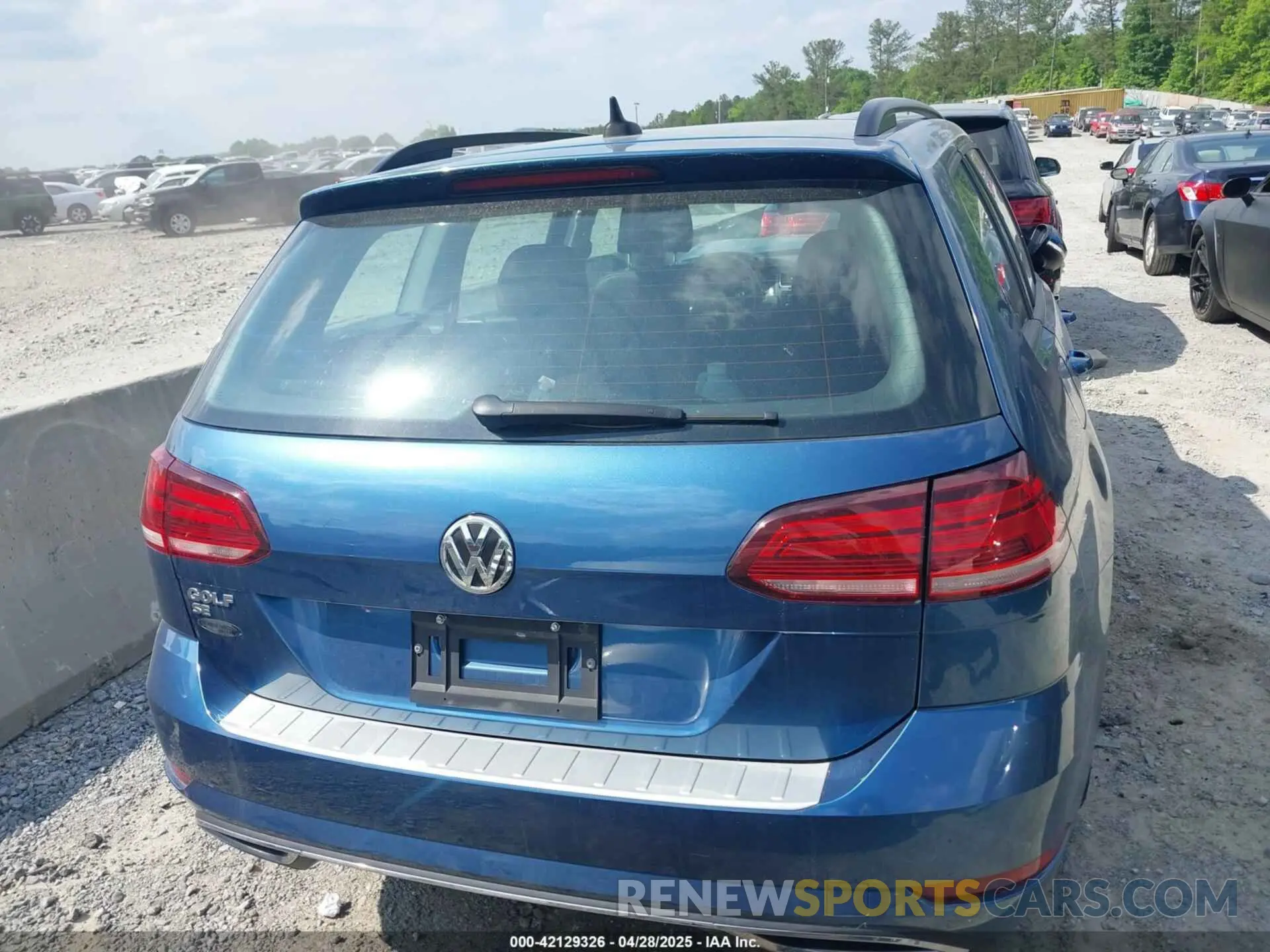 16 Photograph of a damaged car 3VWY57AU9KM510861 VOLKSWAGEN GOLF SPORTWAGEN 2019
