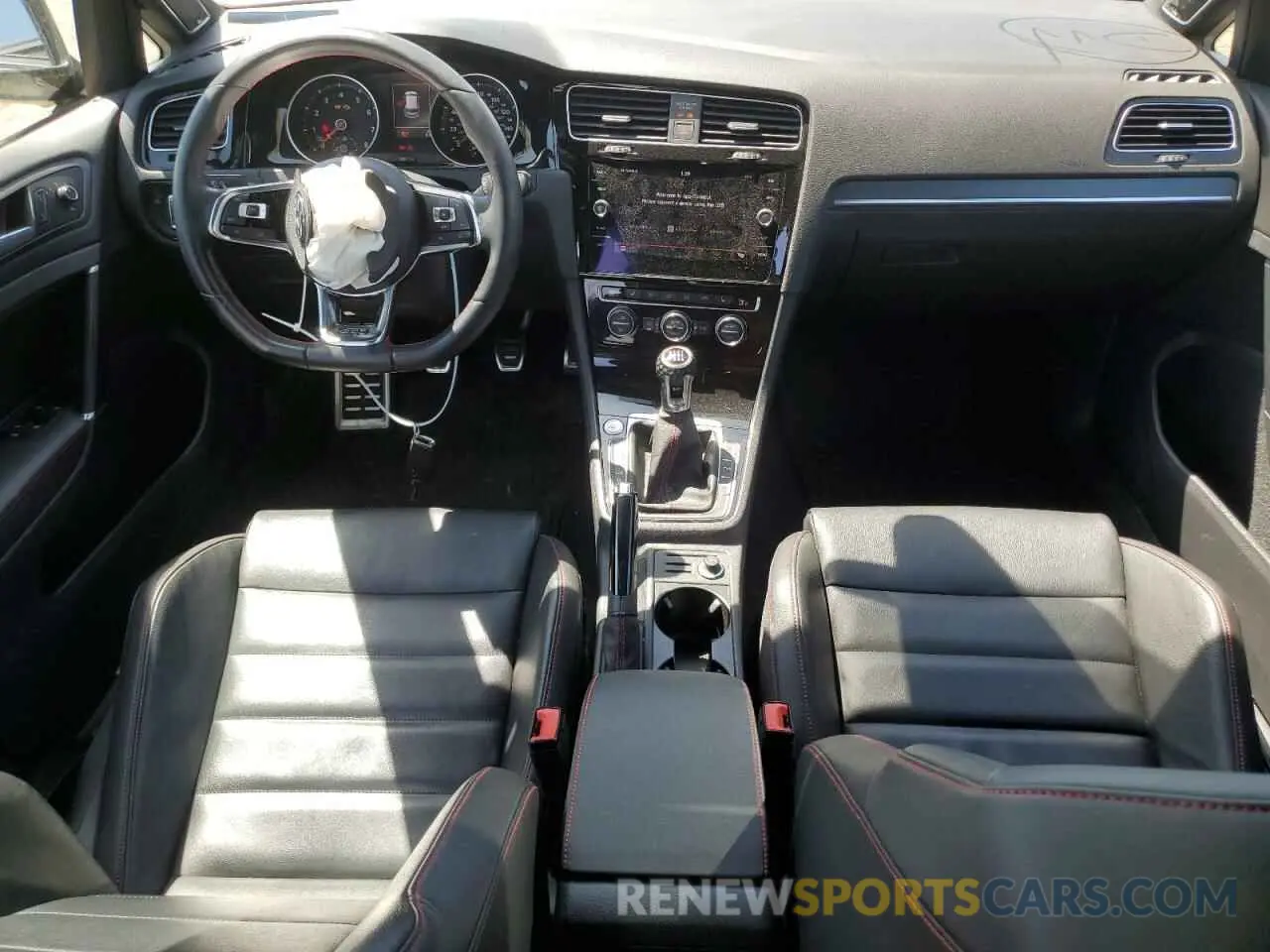 8 Photograph of a damaged car 3VW5T7AU4KM009725 VOLKSWAGEN GTI 2019