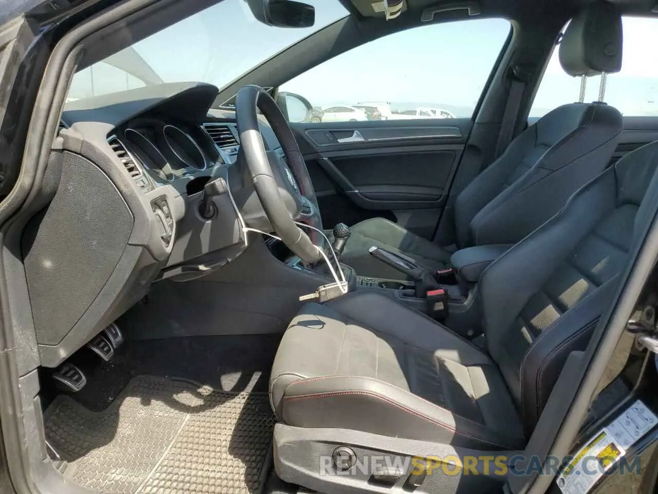 7 Photograph of a damaged car 3VW5T7AU7KM029516 VOLKSWAGEN GTI 2019