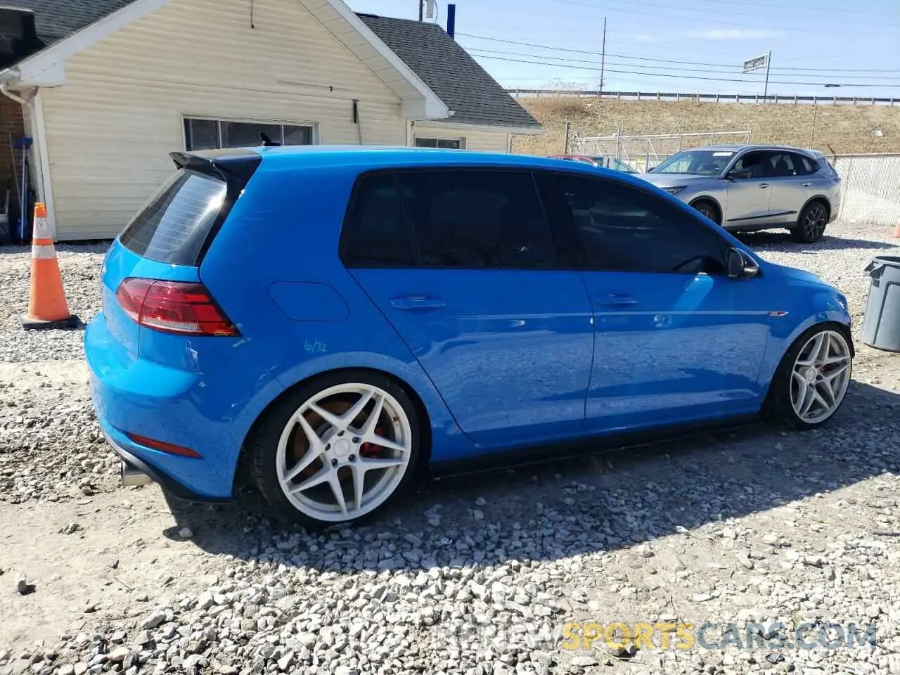 3 Photograph of a damaged car 3VW5T7AUXKM010944 VOLKSWAGEN GTI 2019