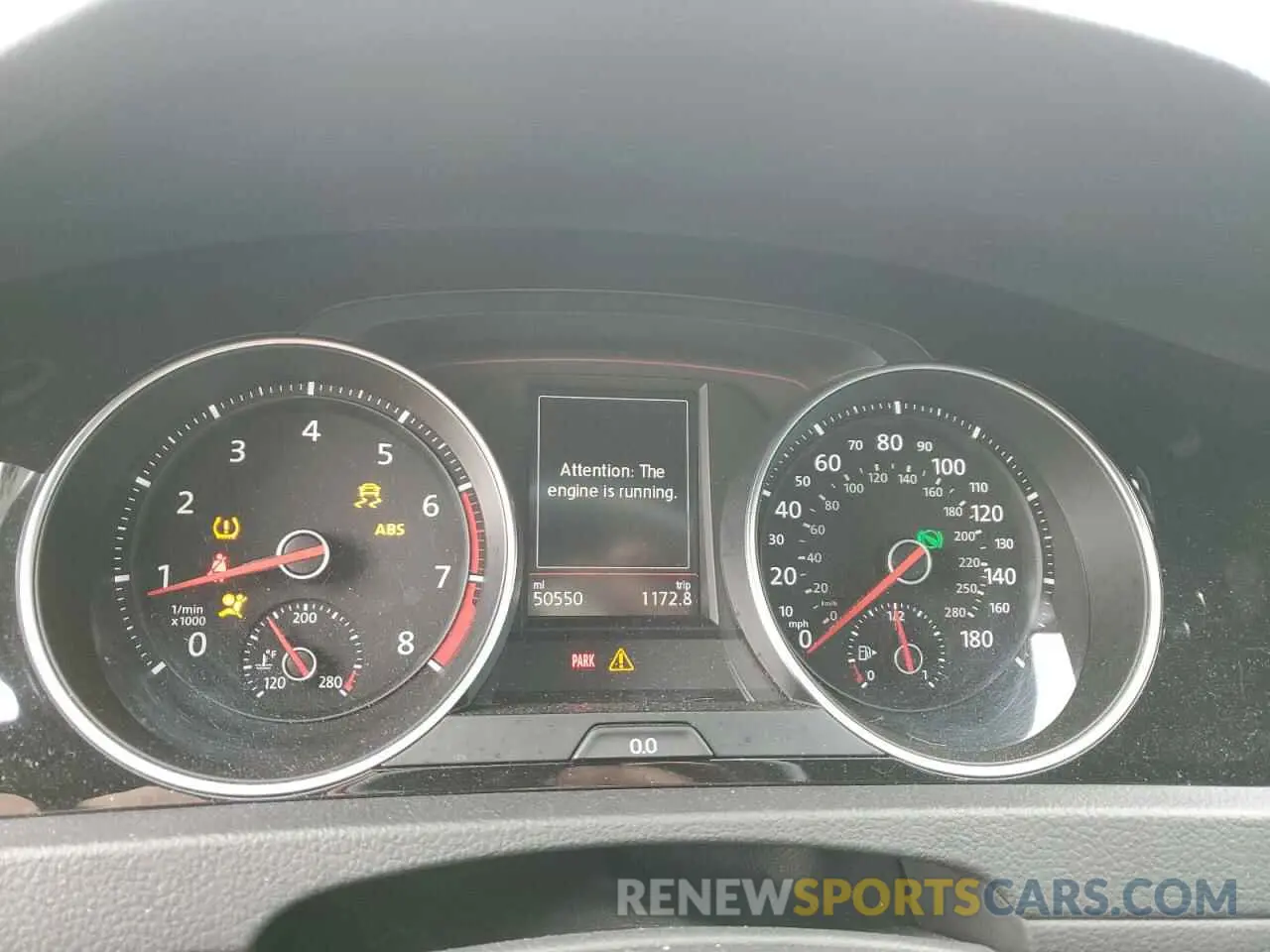 9 Photograph of a damaged car 3VW6T7AU0KM008009 VOLKSWAGEN GTI 2019