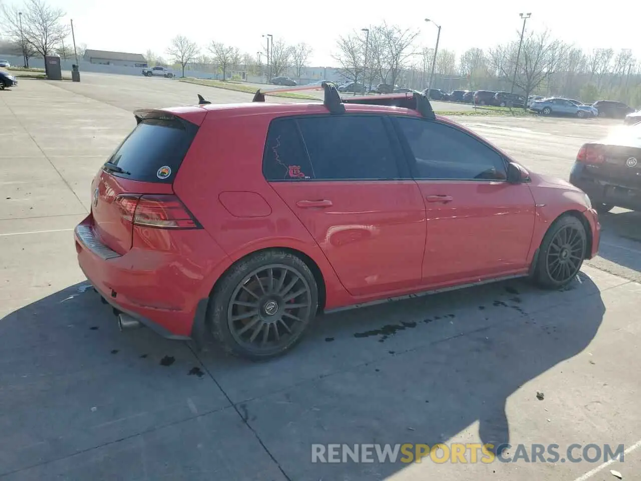 3 Photograph of a damaged car 3VW6T7AU0KM019091 VOLKSWAGEN GTI 2019