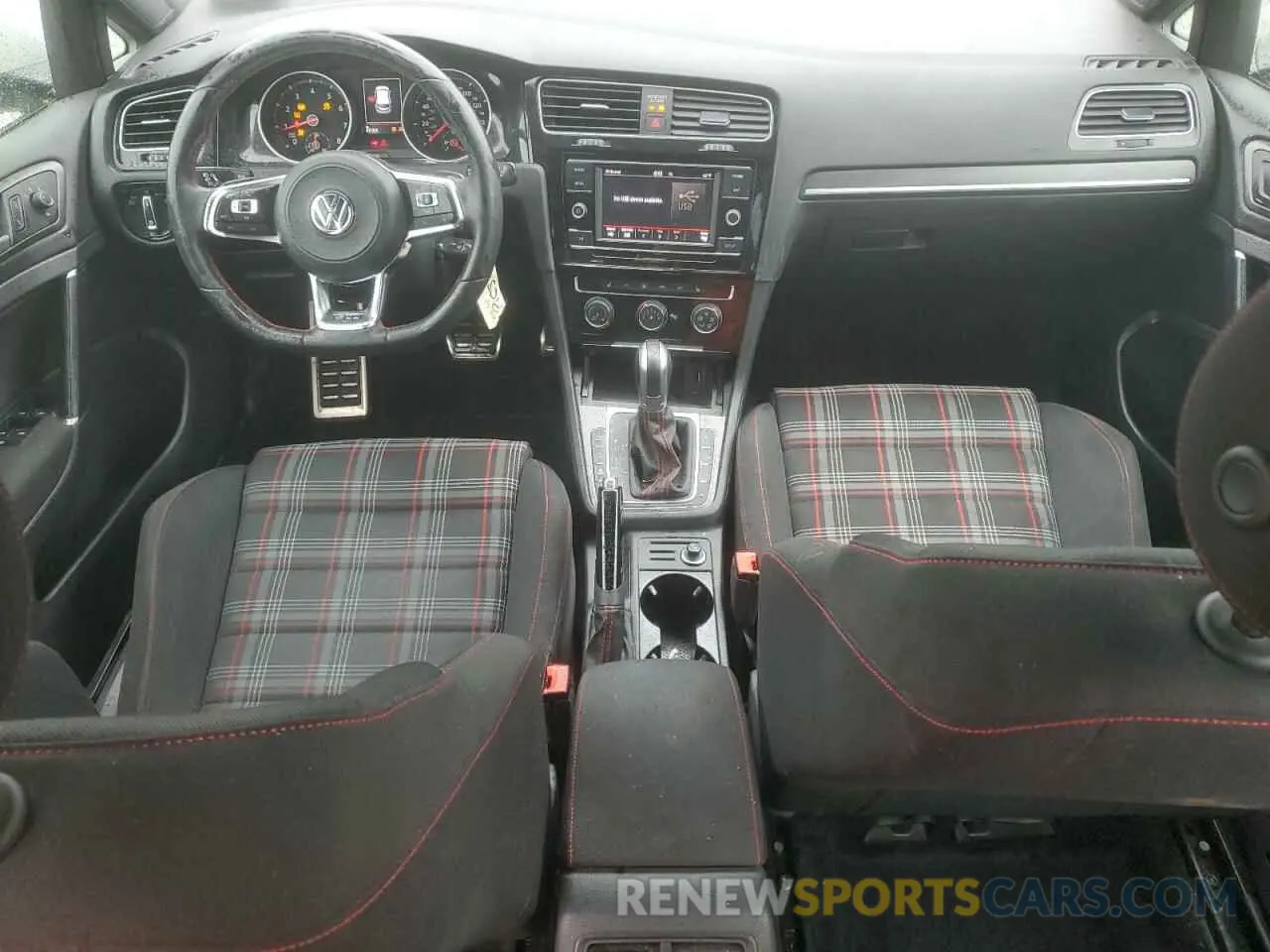 8 Photograph of a damaged car 3VW6T7AU6KM026482 VOLKSWAGEN GTI 2019