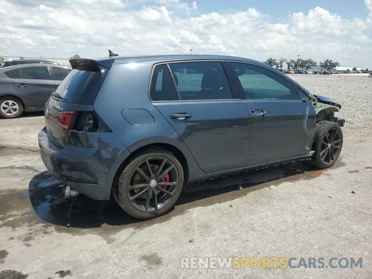 3 Photograph of a damaged car 3VW5T7AUXMM008260 VOLKSWAGEN GTI 2021