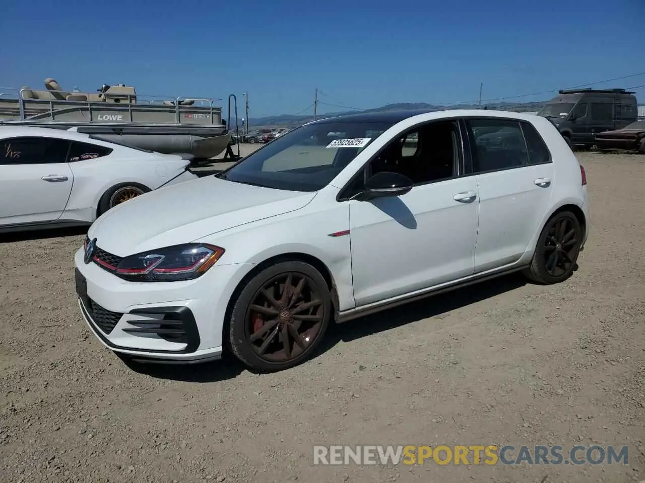 1 Photograph of a damaged car 3VW6T7AUXMM008585 VOLKSWAGEN GTI 2021