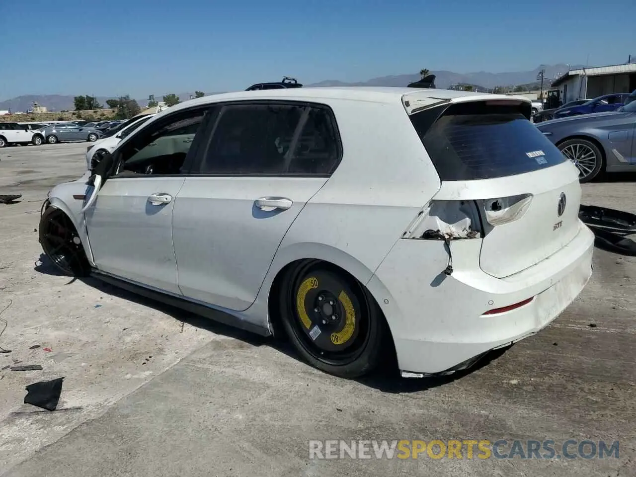 2 Photograph of a damaged car WVW687CD4NW121886 VOLKSWAGEN GTI 2022