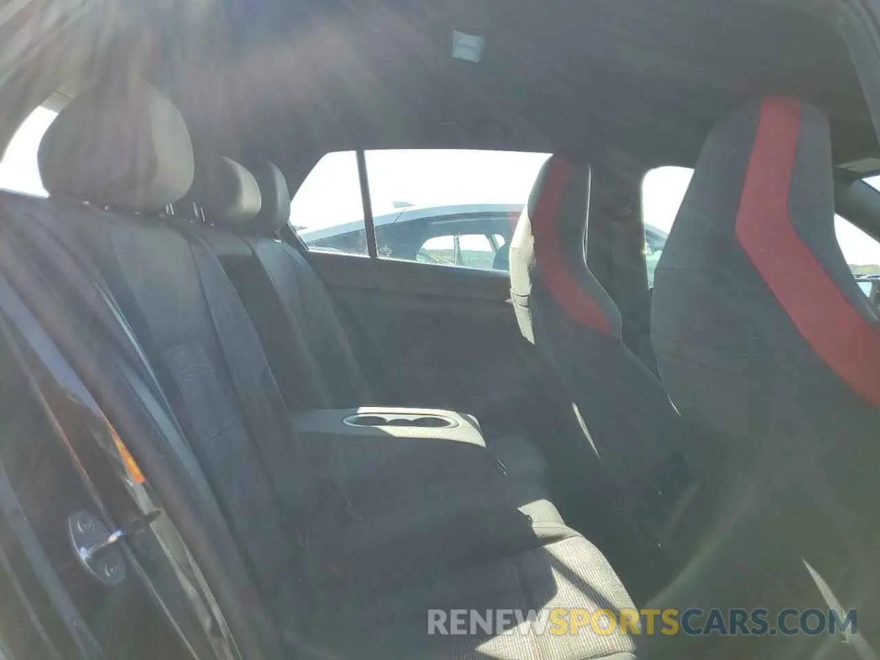 10 Photograph of a damaged car WVWGA7CD1RW214699 VOLKSWAGEN GTI 2024