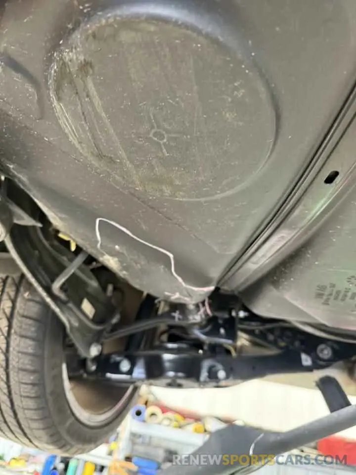 12 Photograph of a damaged car WVWGA7CD1RW214699 VOLKSWAGEN GTI 2024