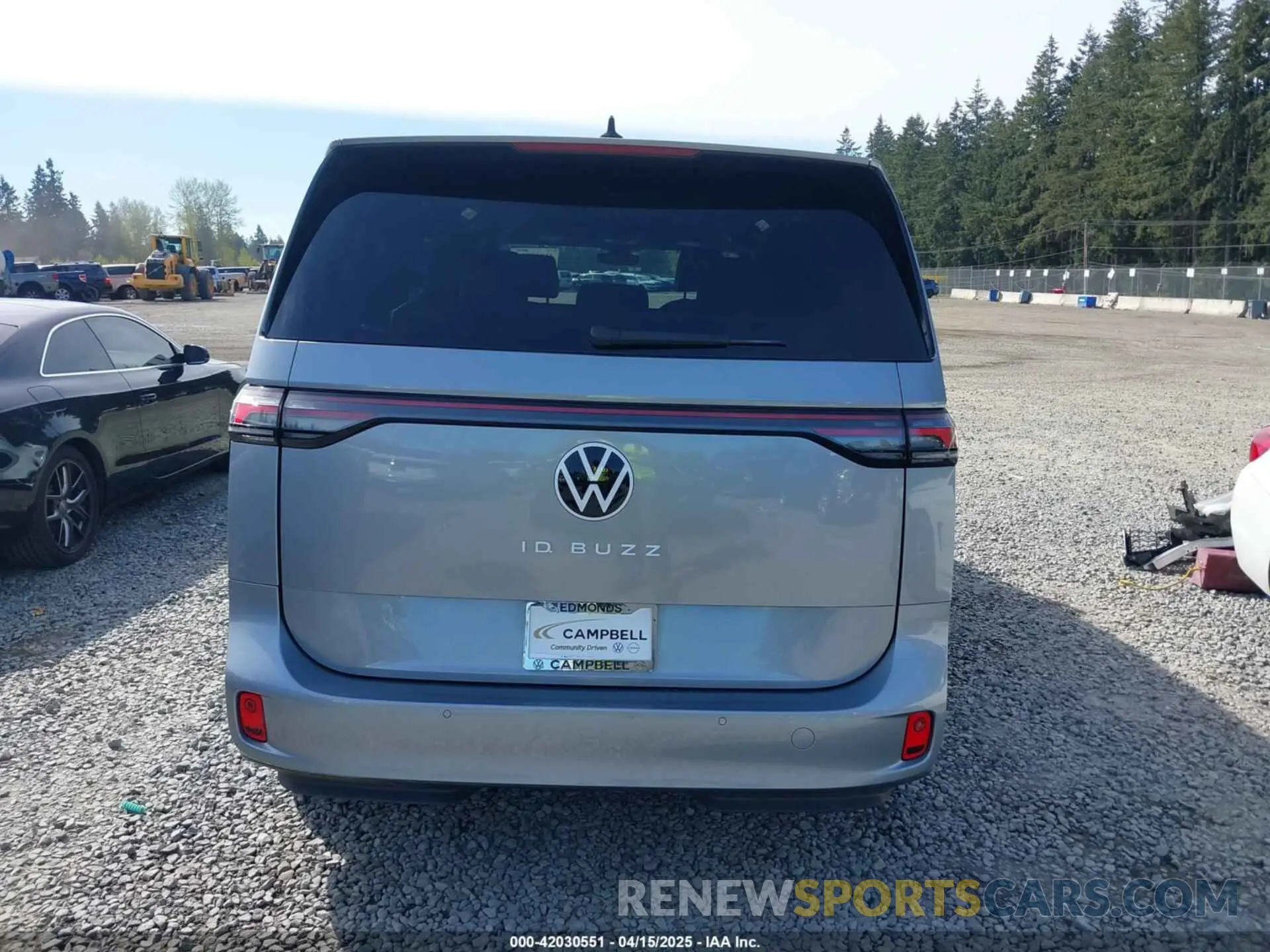 17 Photograph of a damaged car WVGAWVEBXSH019214 VOLKSWAGEN ID. BUZZ 2025