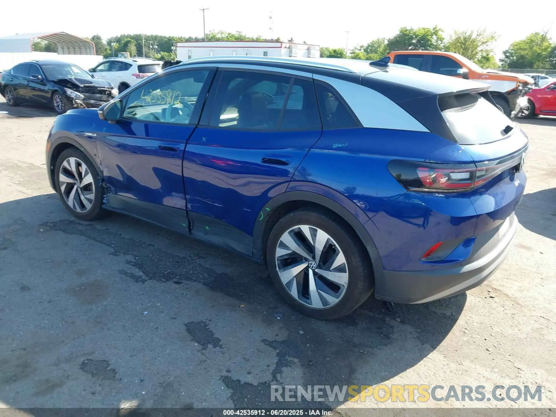 3 Photograph of a damaged car WVGDMPE28MP008784 VOLKSWAGEN ID.4 2021