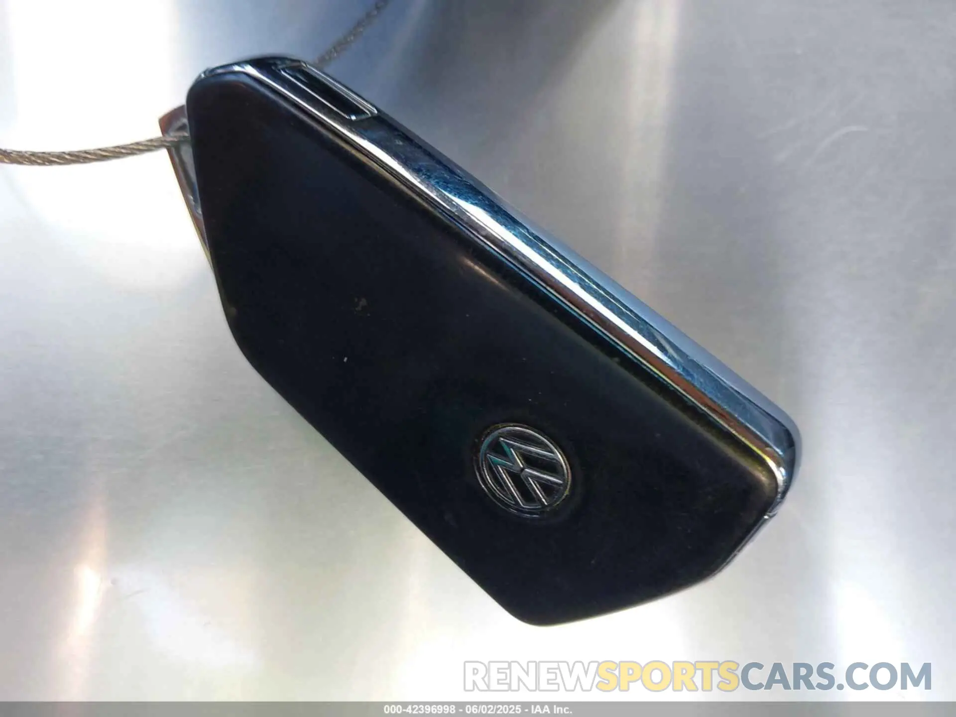 11 Photograph of a damaged car WVGRMPE22MP036568 VOLKSWAGEN ID.4 2021