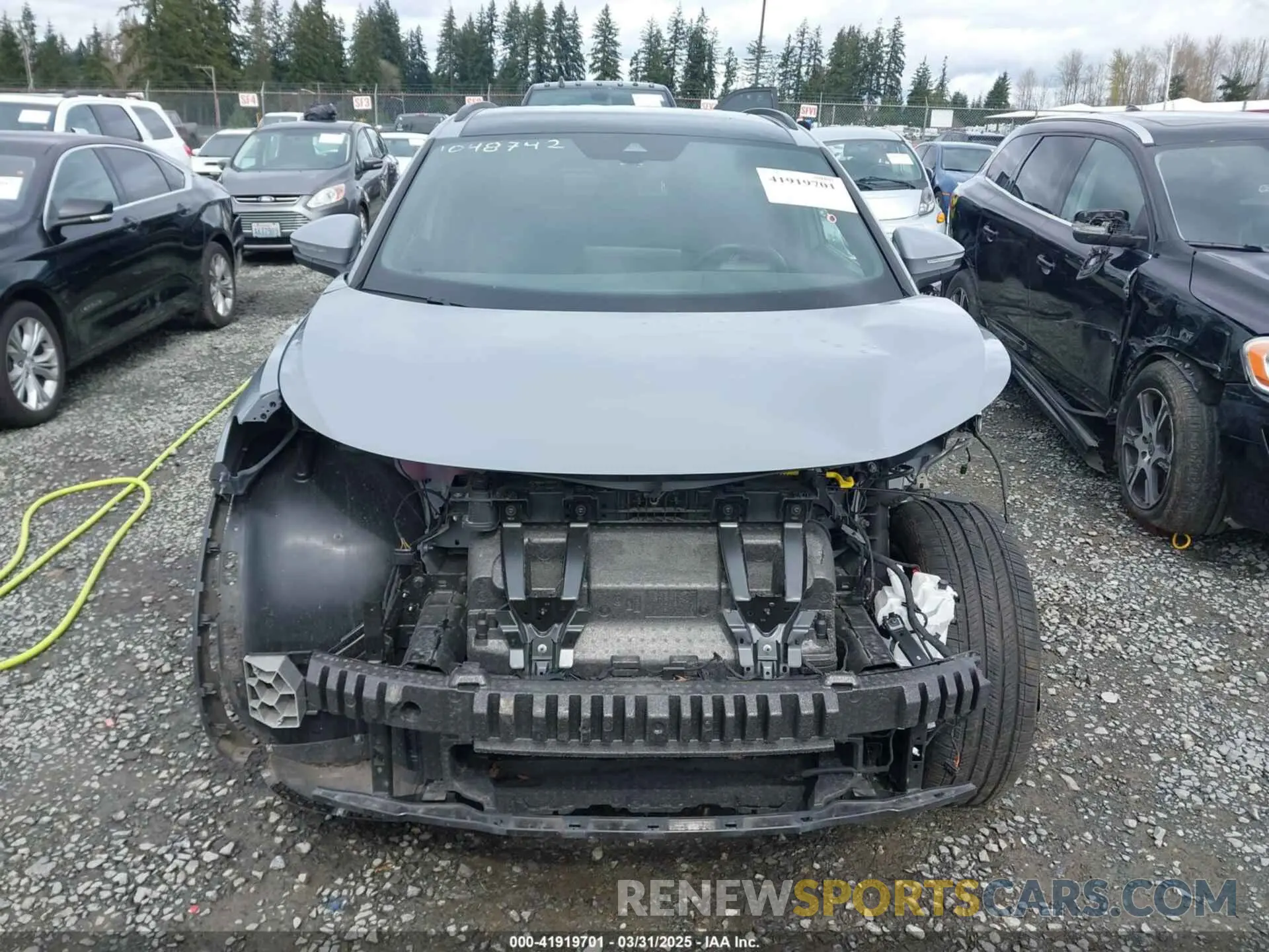 13 Photograph of a damaged car WVGTMPE24MP058240 VOLKSWAGEN ID.4 2021