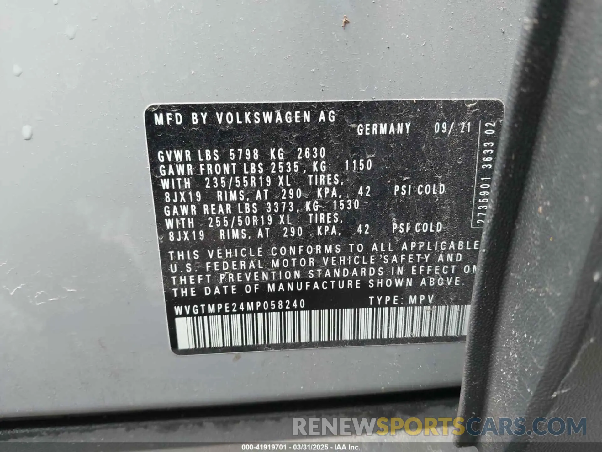 9 Photograph of a damaged car WVGTMPE24MP058240 VOLKSWAGEN ID.4 2021