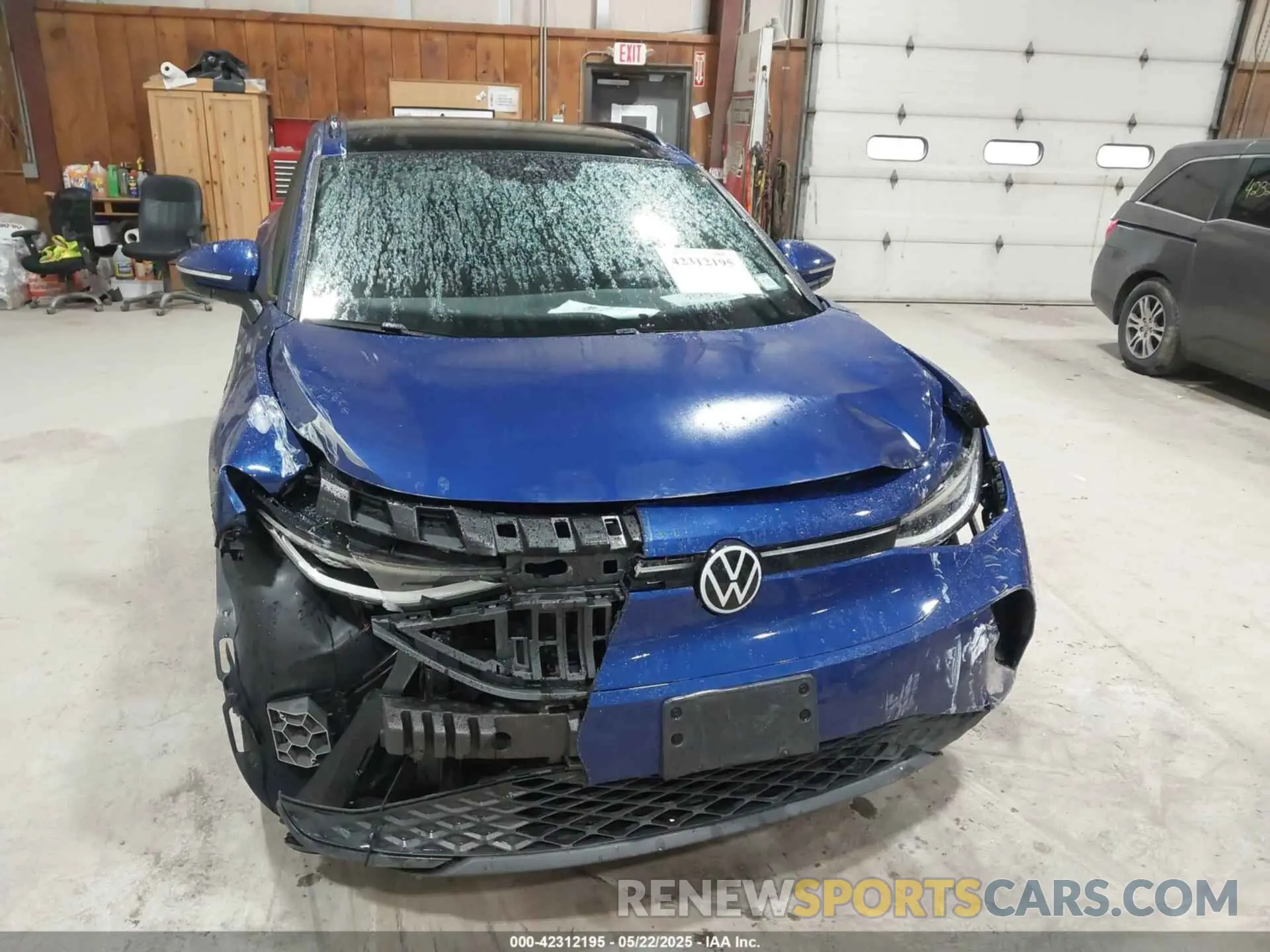 6 Photograph of a damaged car WVGTMPE29MP042468 VOLKSWAGEN ID.4 2021