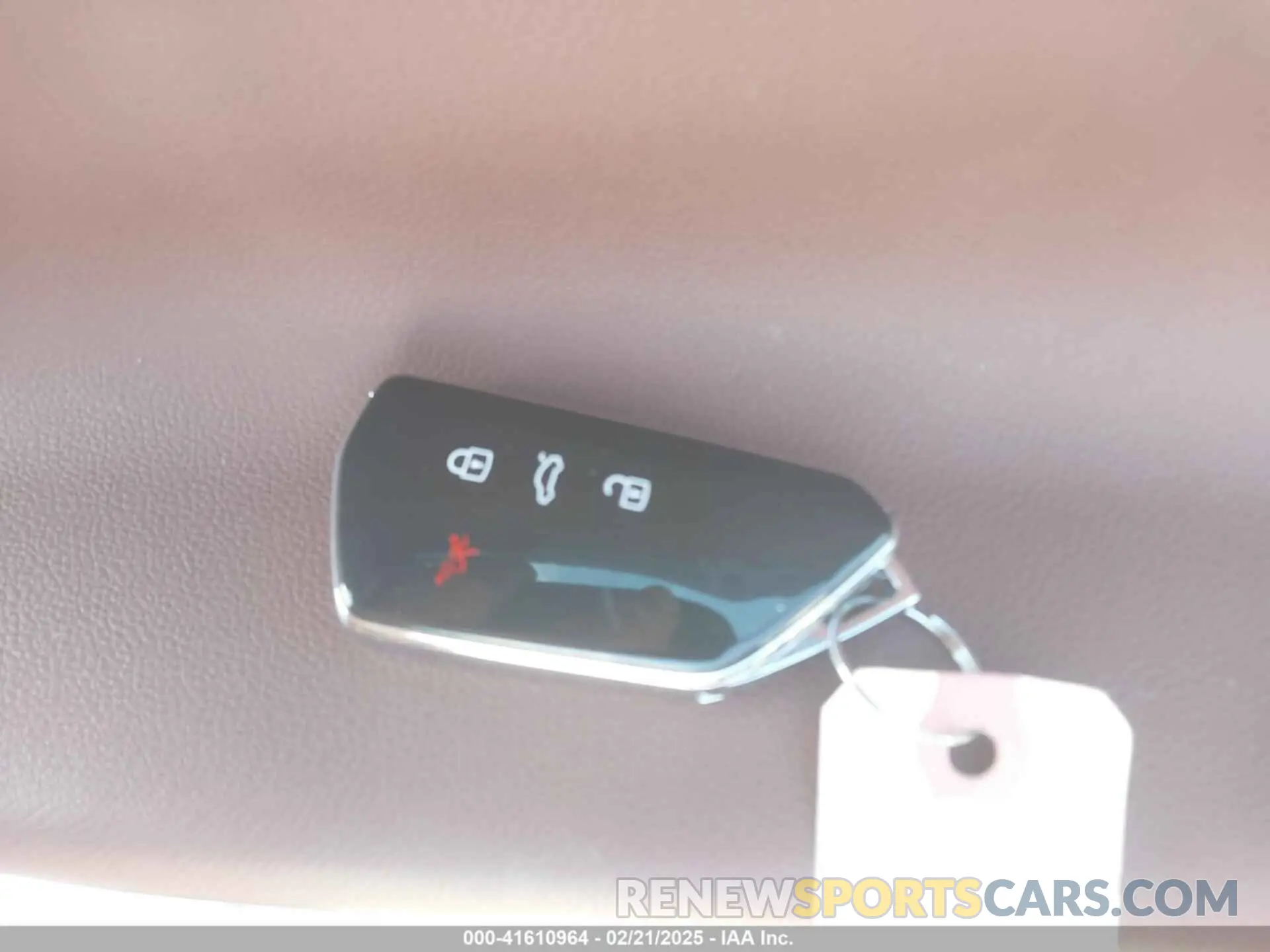 11 Photograph of a damaged car WVGUNPE25MP057812 VOLKSWAGEN ID.4 2021