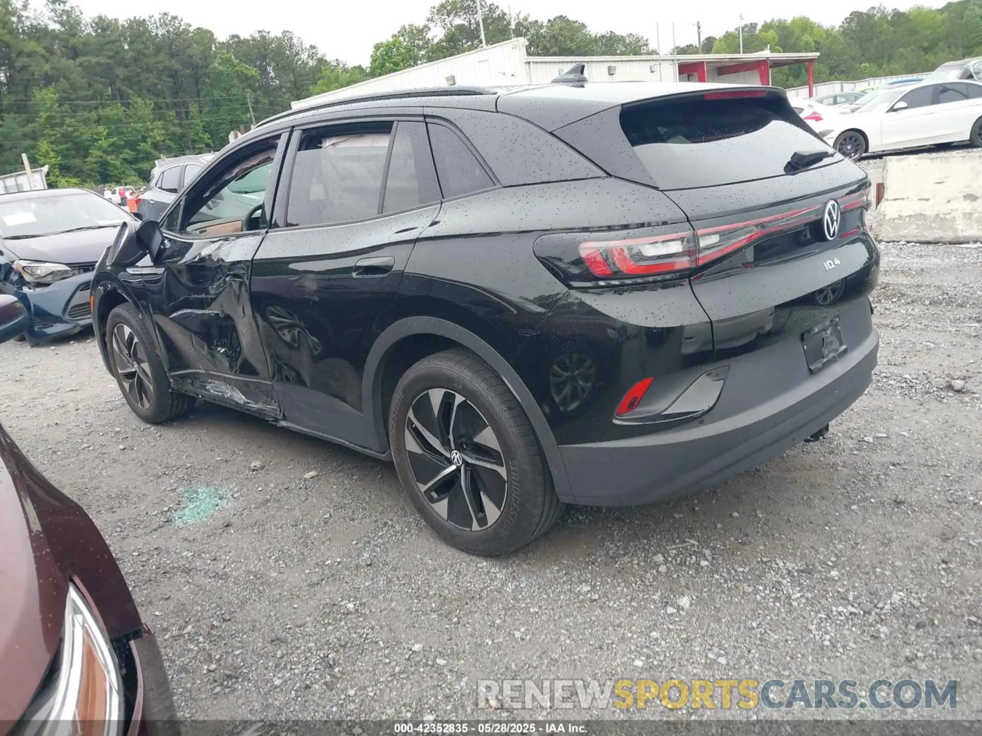 3 Photograph of a damaged car WVGGNPE20NP046926 VOLKSWAGEN ID.4 2022