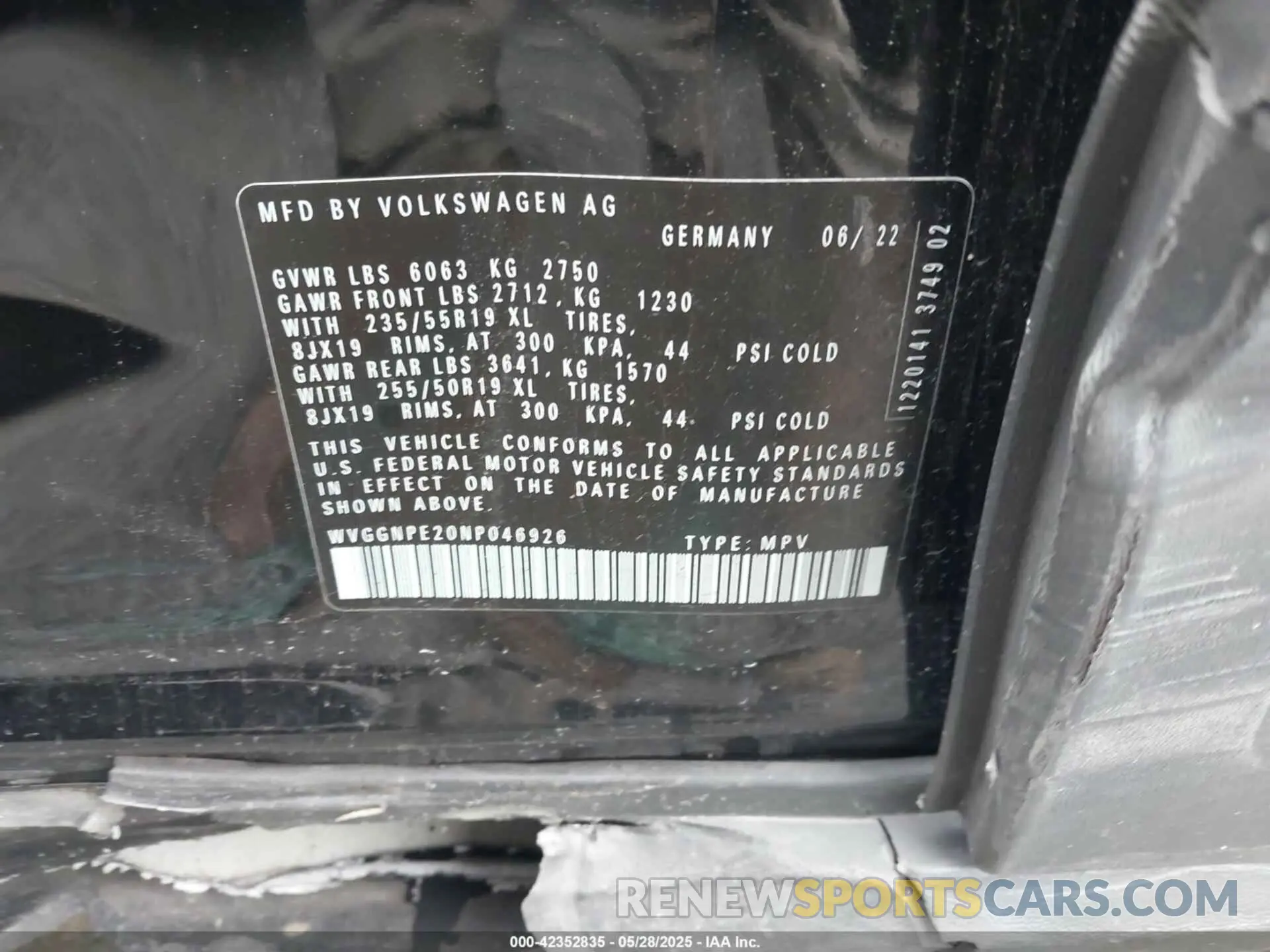 9 Photograph of a damaged car WVGGNPE20NP046926 VOLKSWAGEN ID.4 2022