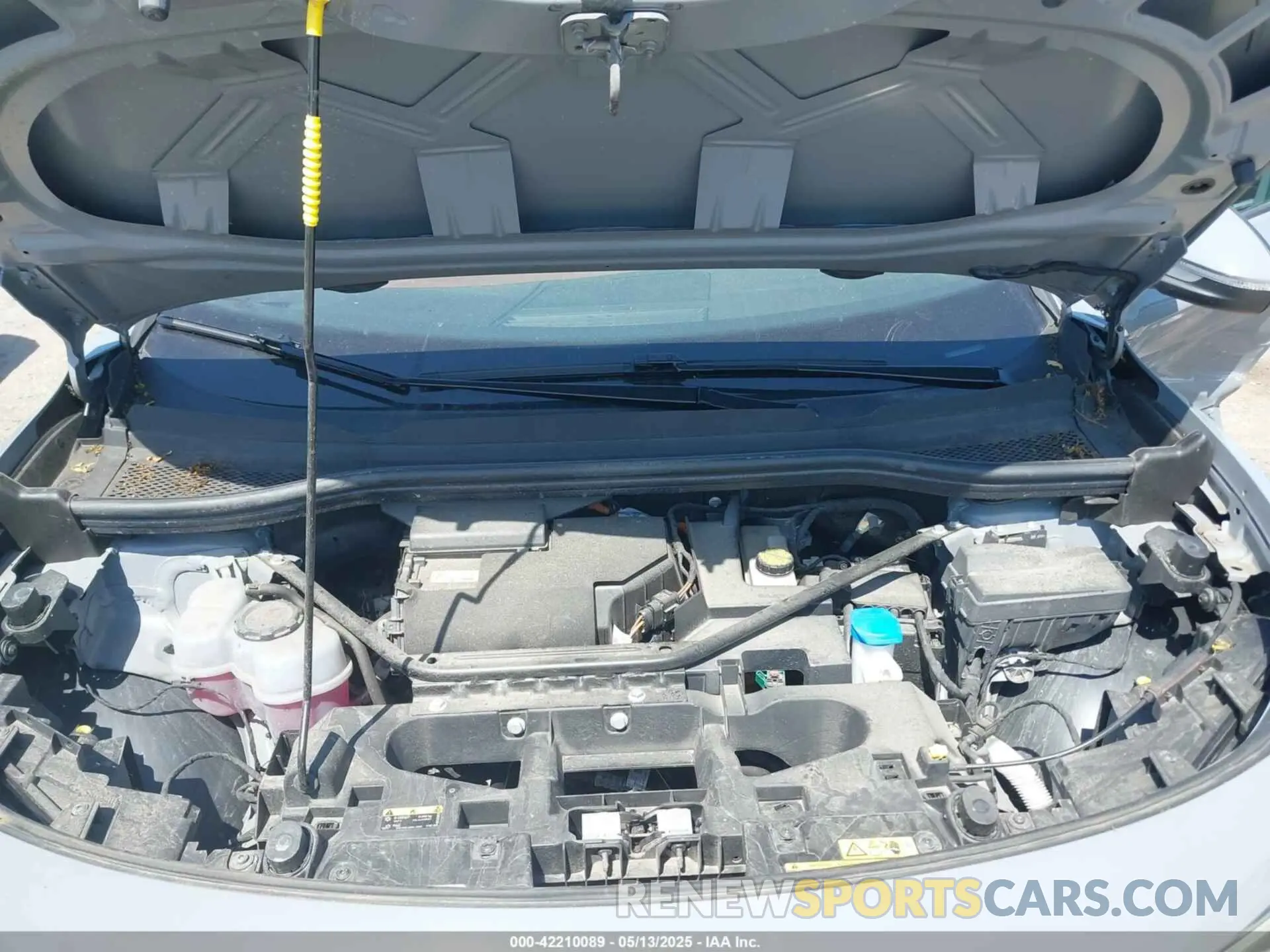 10 Photograph of a damaged car WVGGNPE24NP059968 VOLKSWAGEN ID.4 2022