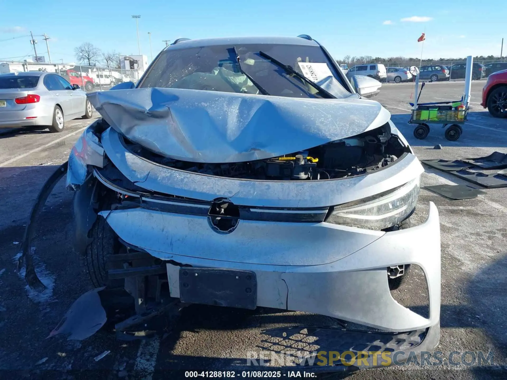 13 Photograph of a damaged car WVGJNPE28NP035565 VOLKSWAGEN ID.4 2022
