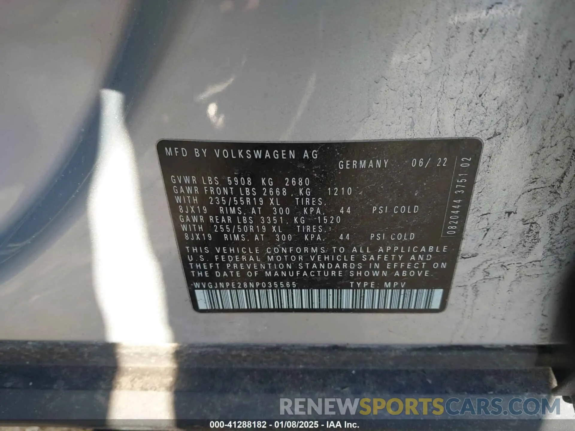 9 Photograph of a damaged car WVGJNPE28NP035565 VOLKSWAGEN ID.4 2022