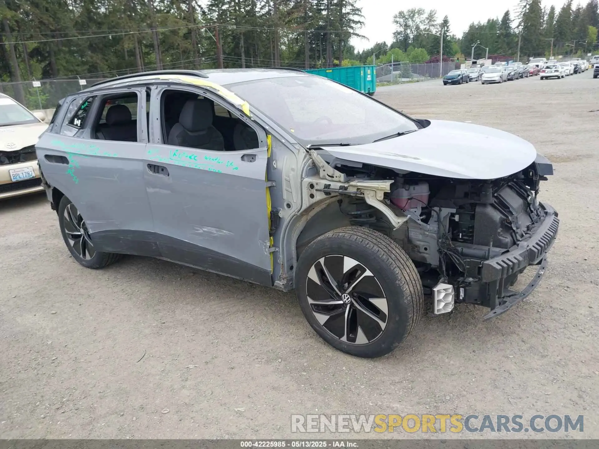 1 Photograph of a damaged car WVGJNPE2XNP038869 VOLKSWAGEN ID.4 2022