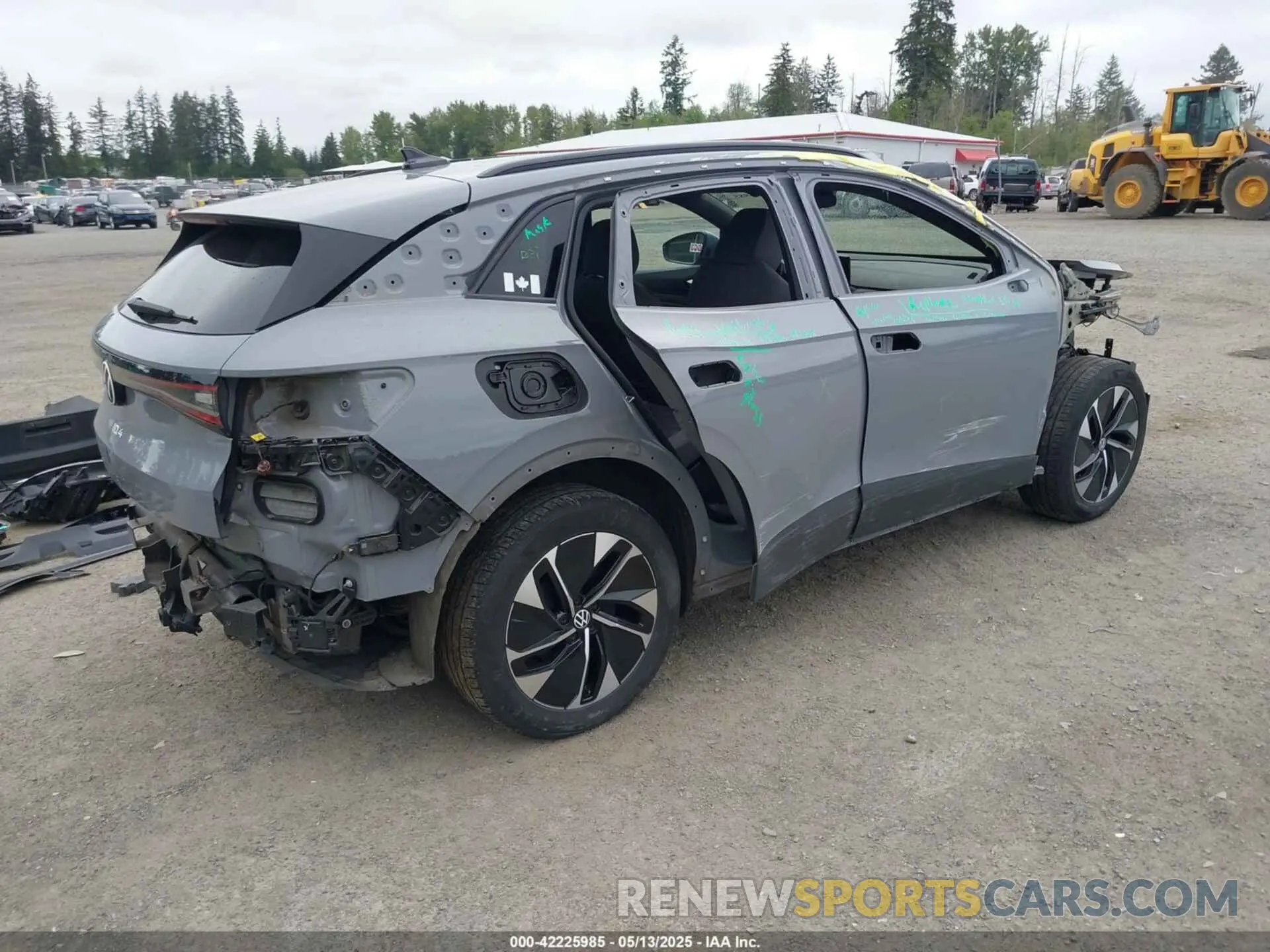 4 Photograph of a damaged car WVGJNPE2XNP038869 VOLKSWAGEN ID.4 2022