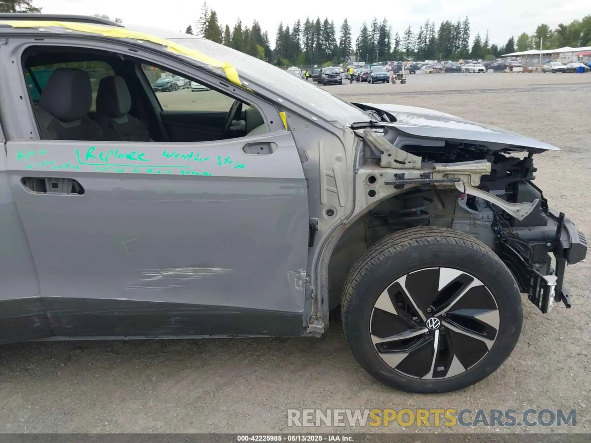 6 Photograph of a damaged car WVGJNPE2XNP038869 VOLKSWAGEN ID.4 2022
