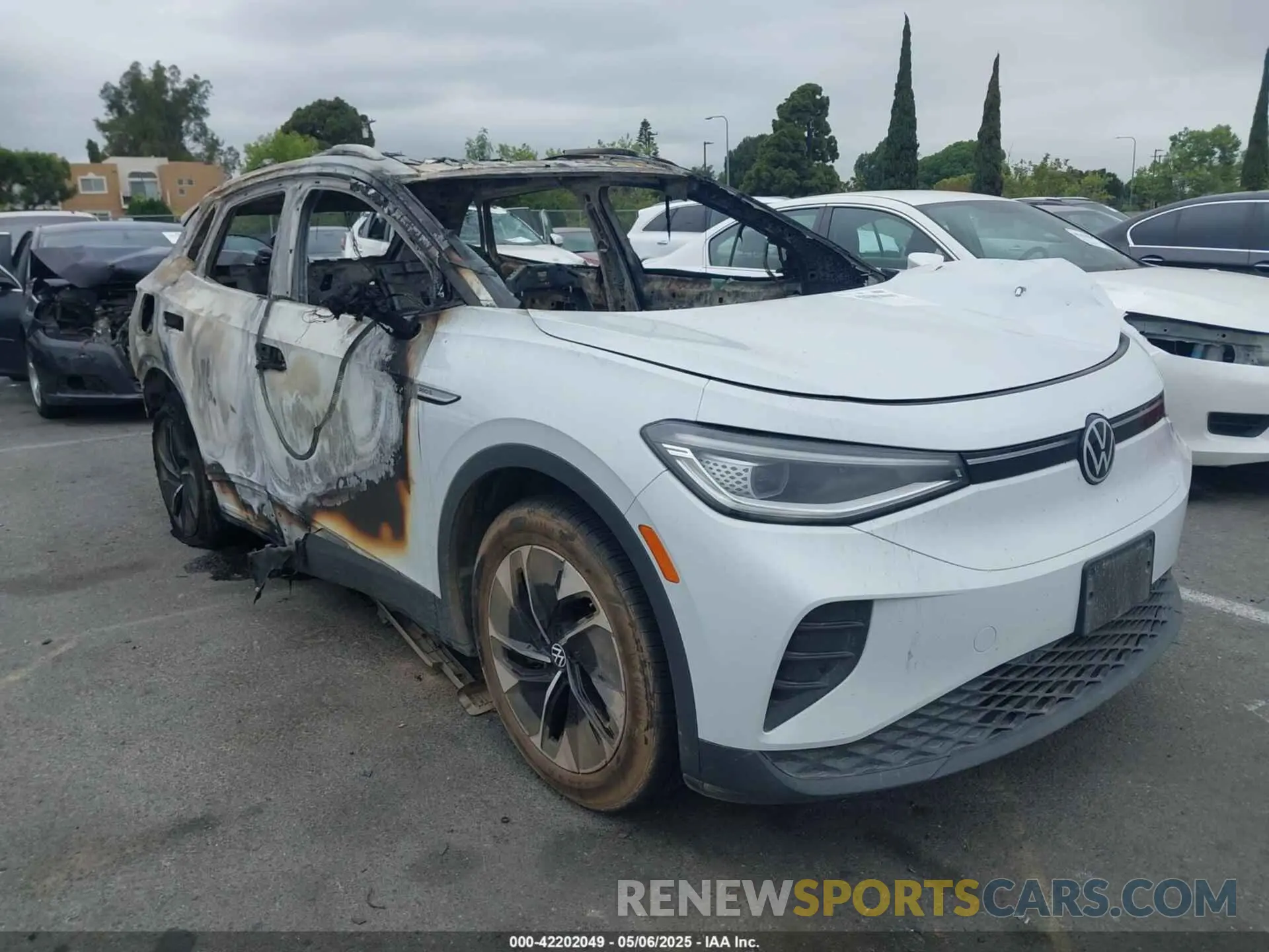 1 Photograph of a damaged car WVGTMPE29NP045047 VOLKSWAGEN ID.4 2022