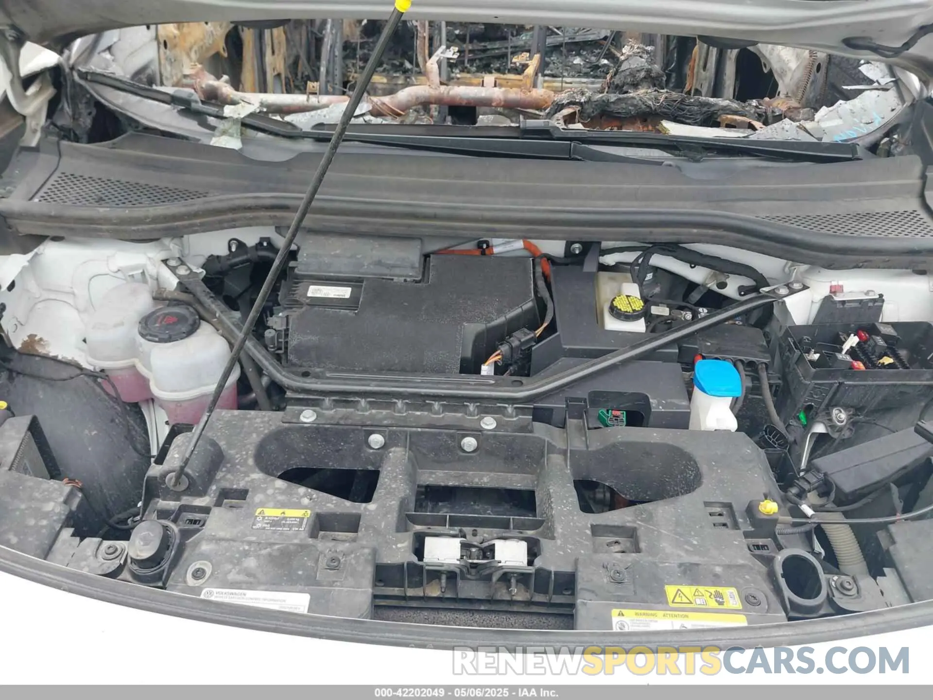 10 Photograph of a damaged car WVGTMPE29NP045047 VOLKSWAGEN ID.4 2022
