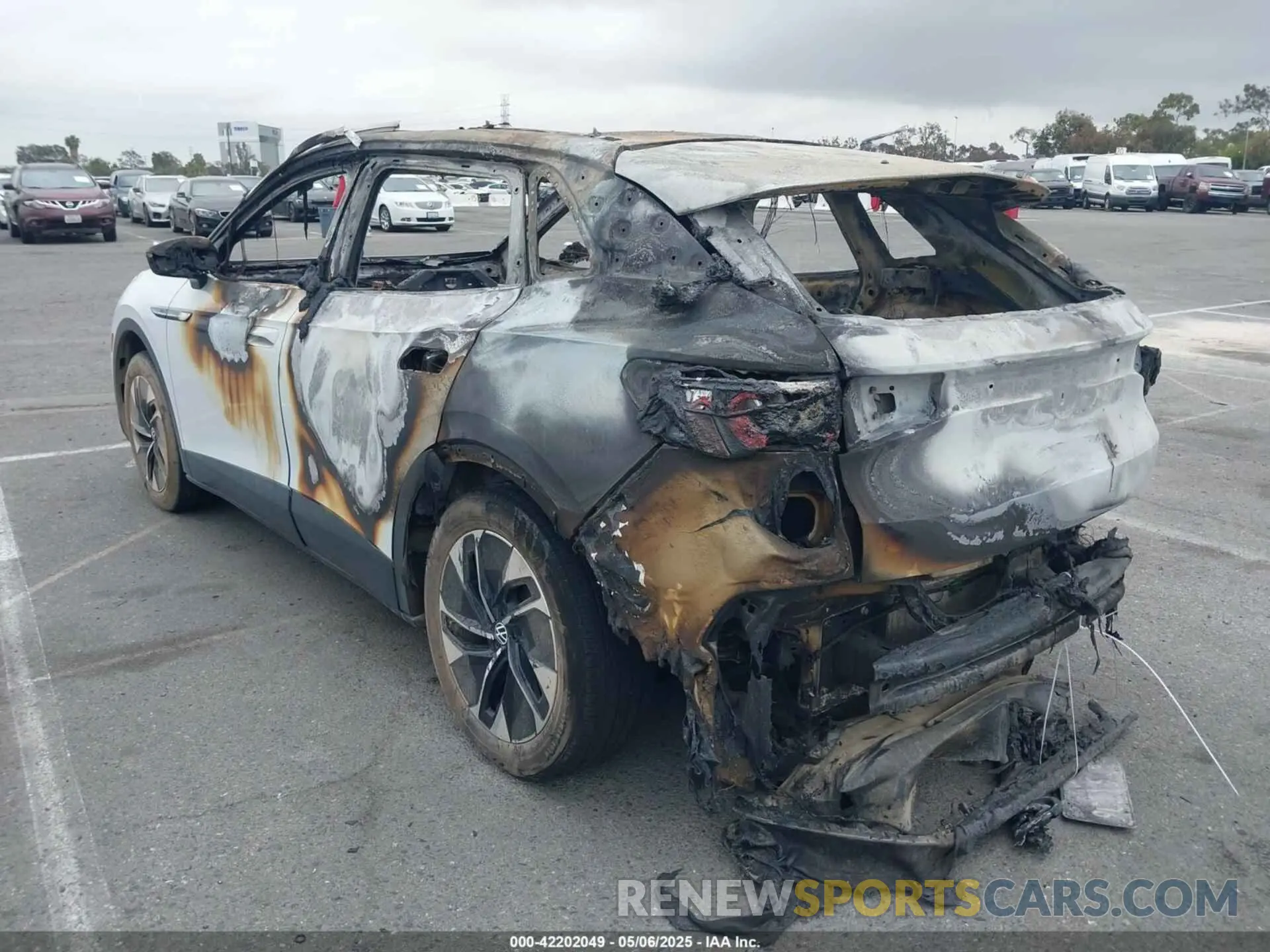 3 Photograph of a damaged car WVGTMPE29NP045047 VOLKSWAGEN ID.4 2022