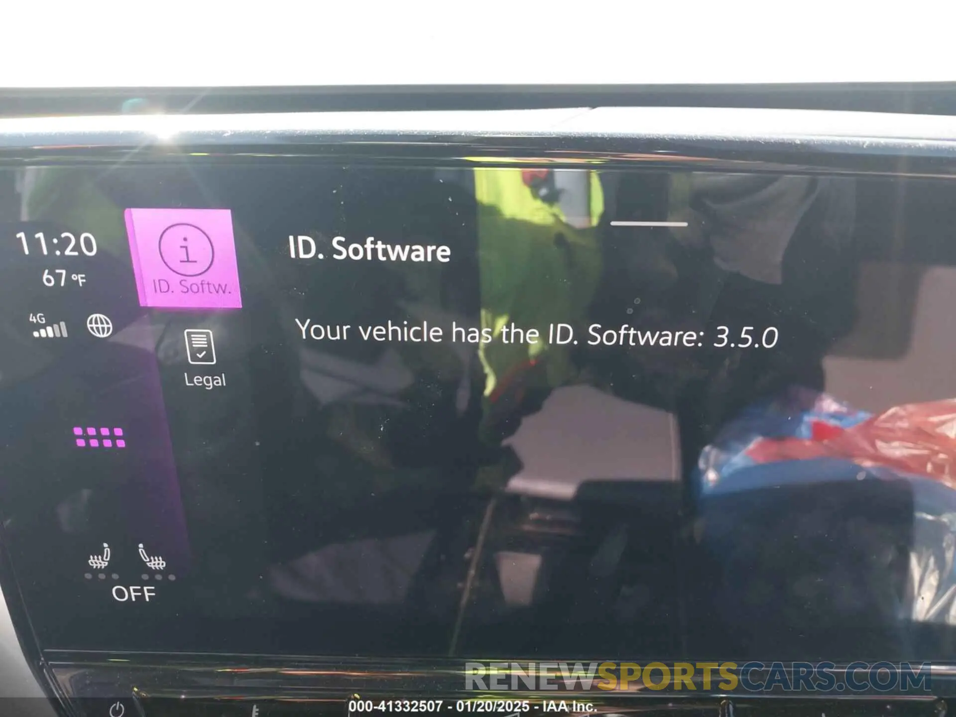 18 Photograph of a damaged car 1V25MPE80PC051099 VOLKSWAGEN ID.4 2023