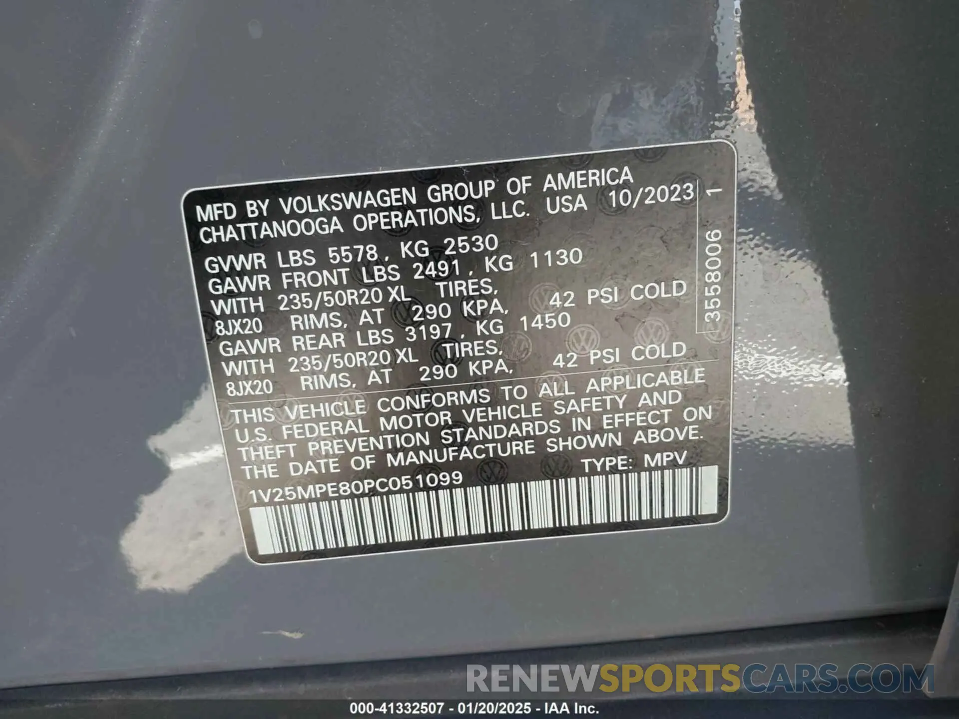 9 Photograph of a damaged car 1V25MPE80PC051099 VOLKSWAGEN ID.4 2023