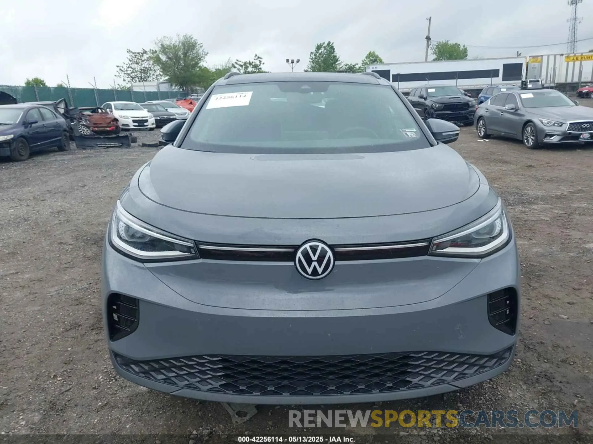 12 Photograph of a damaged car 1V25MPE82PC026625 VOLKSWAGEN ID.4 2023