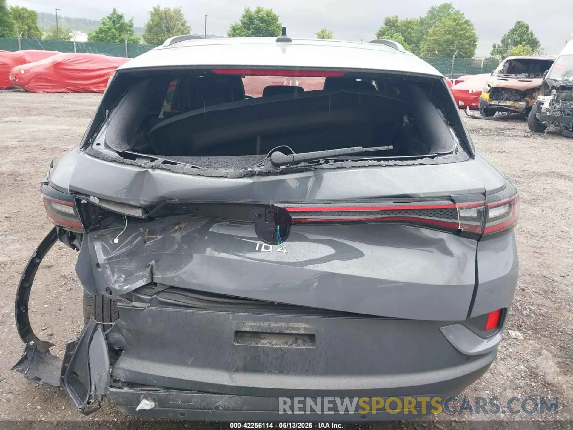 16 Photograph of a damaged car 1V25MPE82PC026625 VOLKSWAGEN ID.4 2023