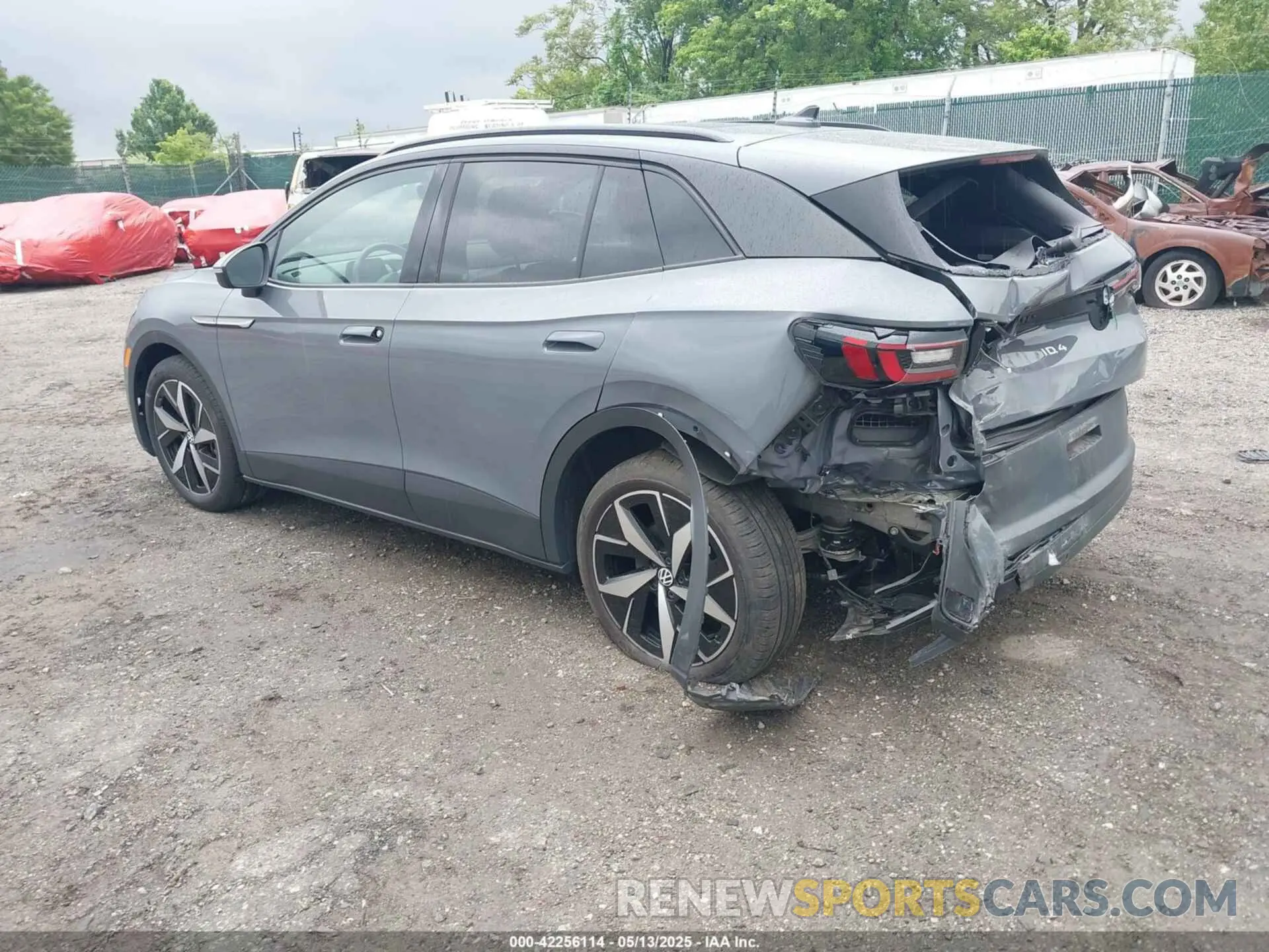 3 Photograph of a damaged car 1V25MPE82PC026625 VOLKSWAGEN ID.4 2023