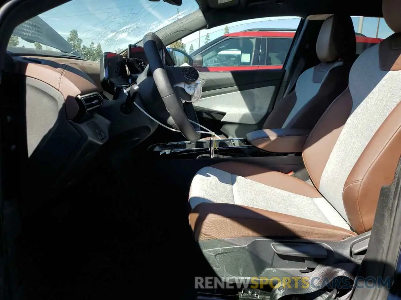 7 Photograph of a damaged car 1V2BMPE83PC055554 VOLKSWAGEN ID.4 2023