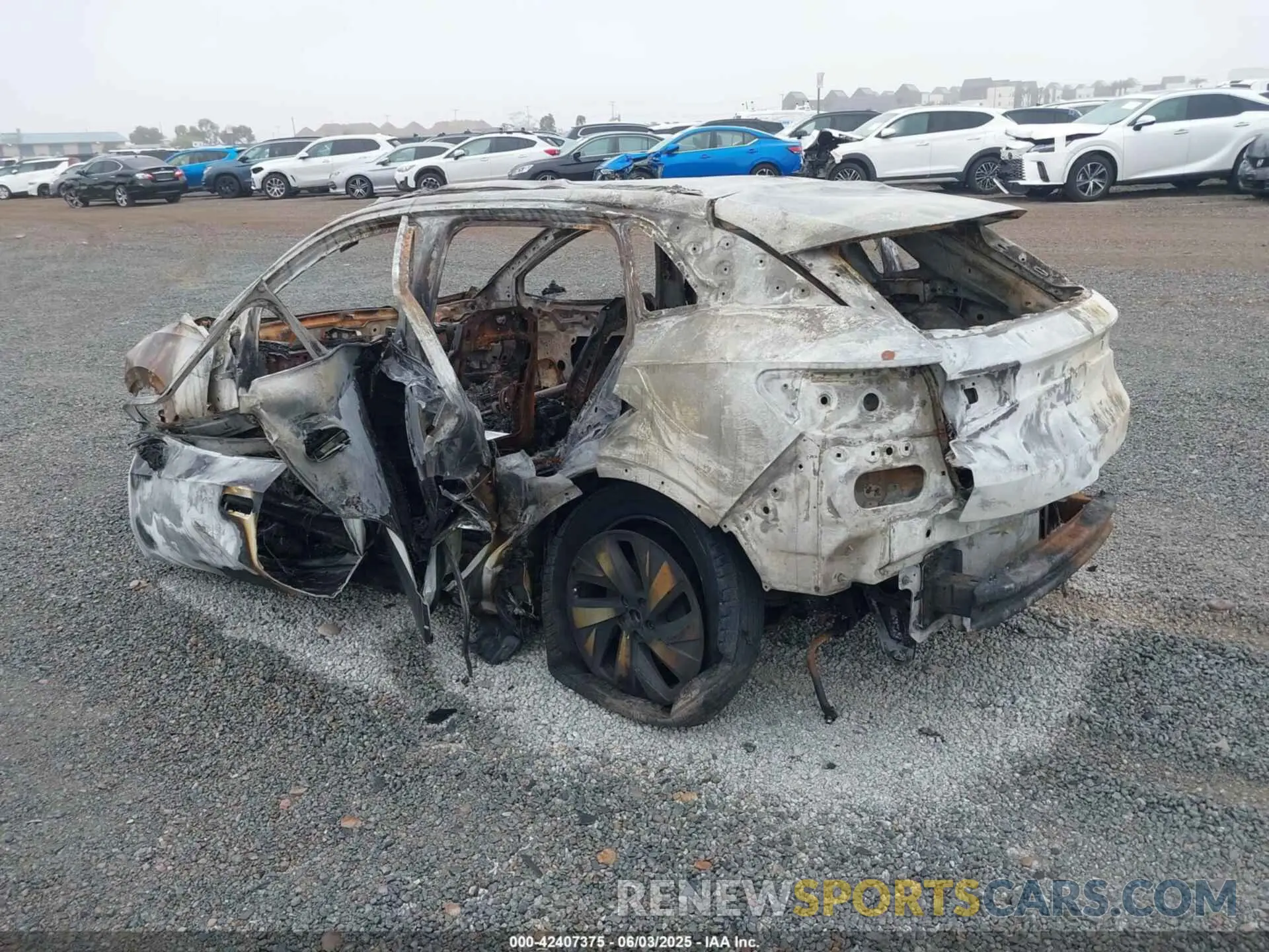 3 Photograph of a damaged car 1V2BMPE8XPC054871 VOLKSWAGEN ID.4 2023