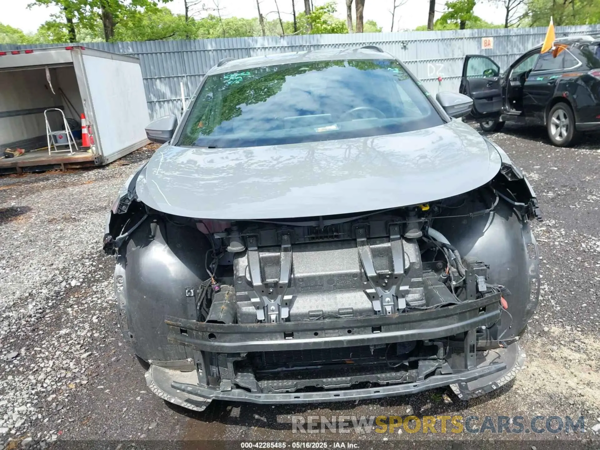 12 Photograph of a damaged car 1V2CMPE85PC023239 VOLKSWAGEN ID.4 2023