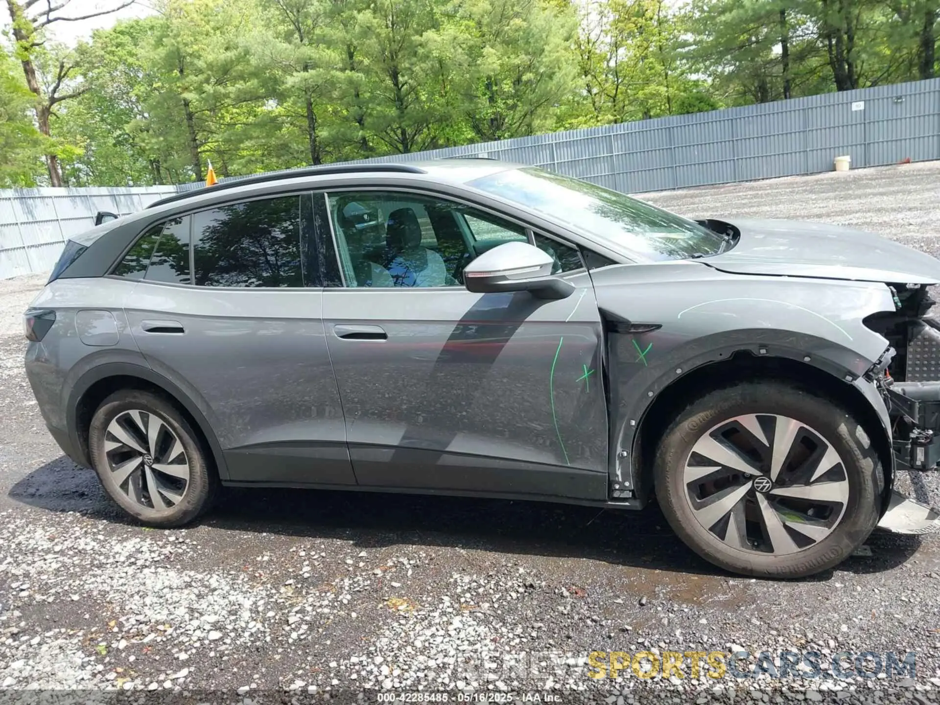 13 Photograph of a damaged car 1V2CMPE85PC023239 VOLKSWAGEN ID.4 2023