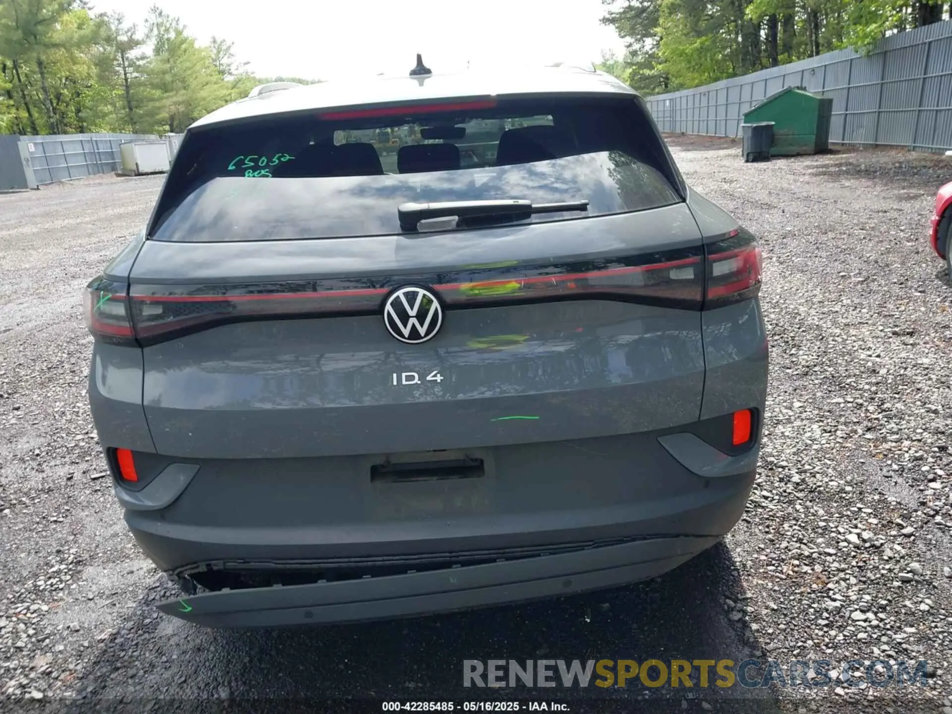 16 Photograph of a damaged car 1V2CMPE85PC023239 VOLKSWAGEN ID.4 2023