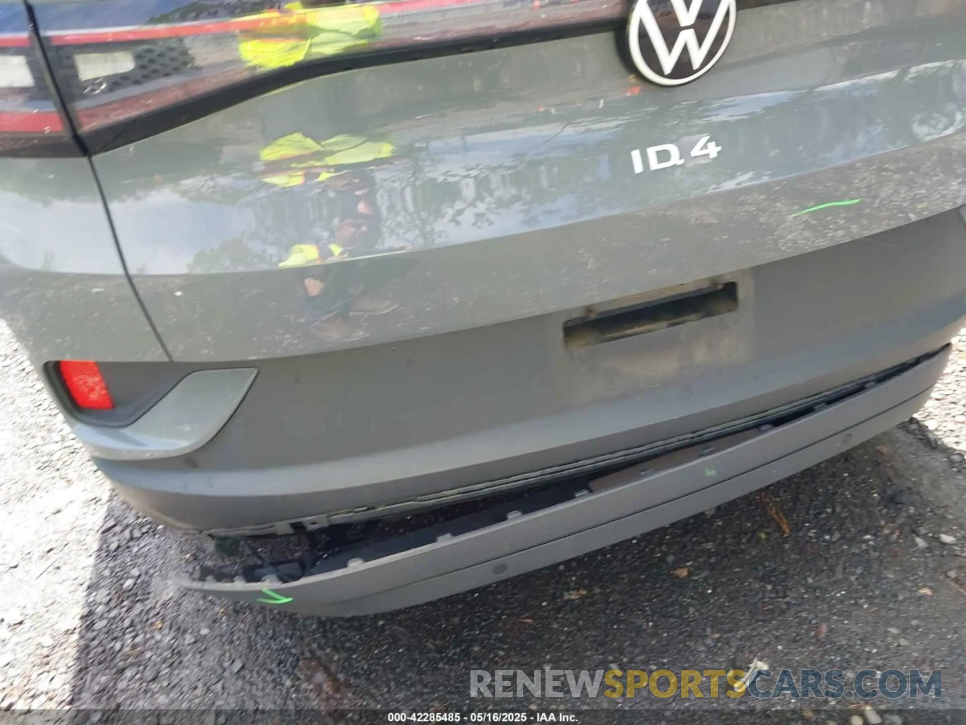 20 Photograph of a damaged car 1V2CMPE85PC023239 VOLKSWAGEN ID.4 2023